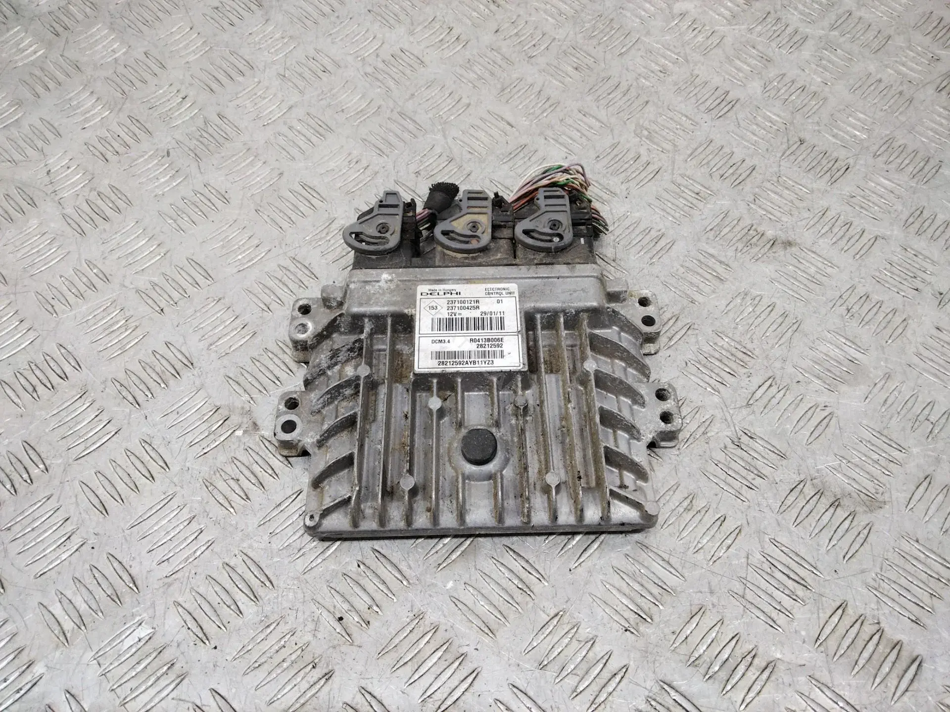 Блок управления двигателем 237100121R, 237100425R