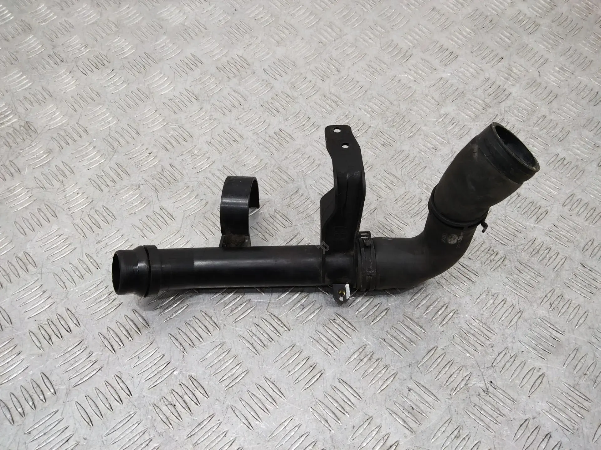 Патрубки системы охлаждения CPLA8B273CC