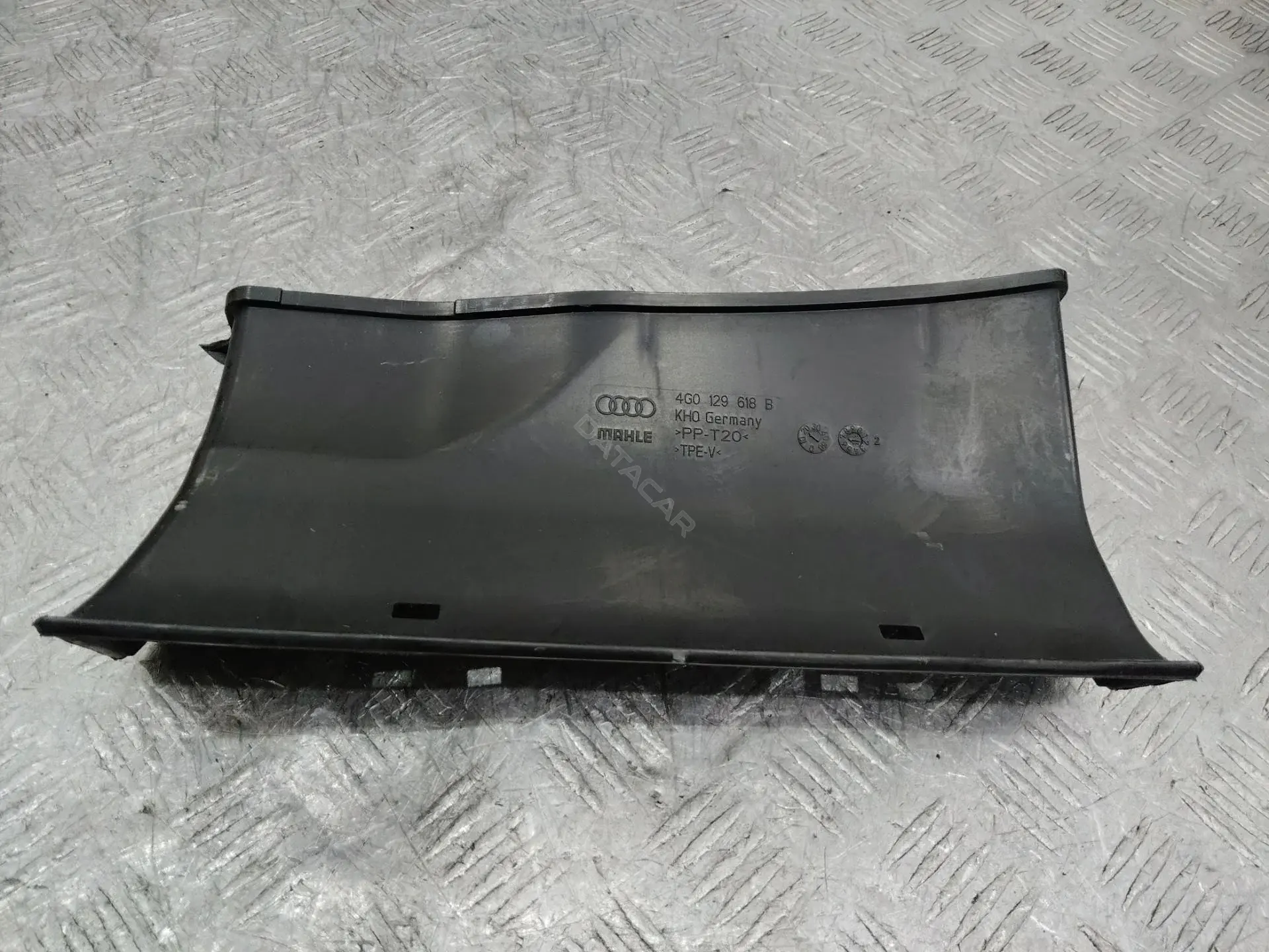 Воздуховод 4G0129618B