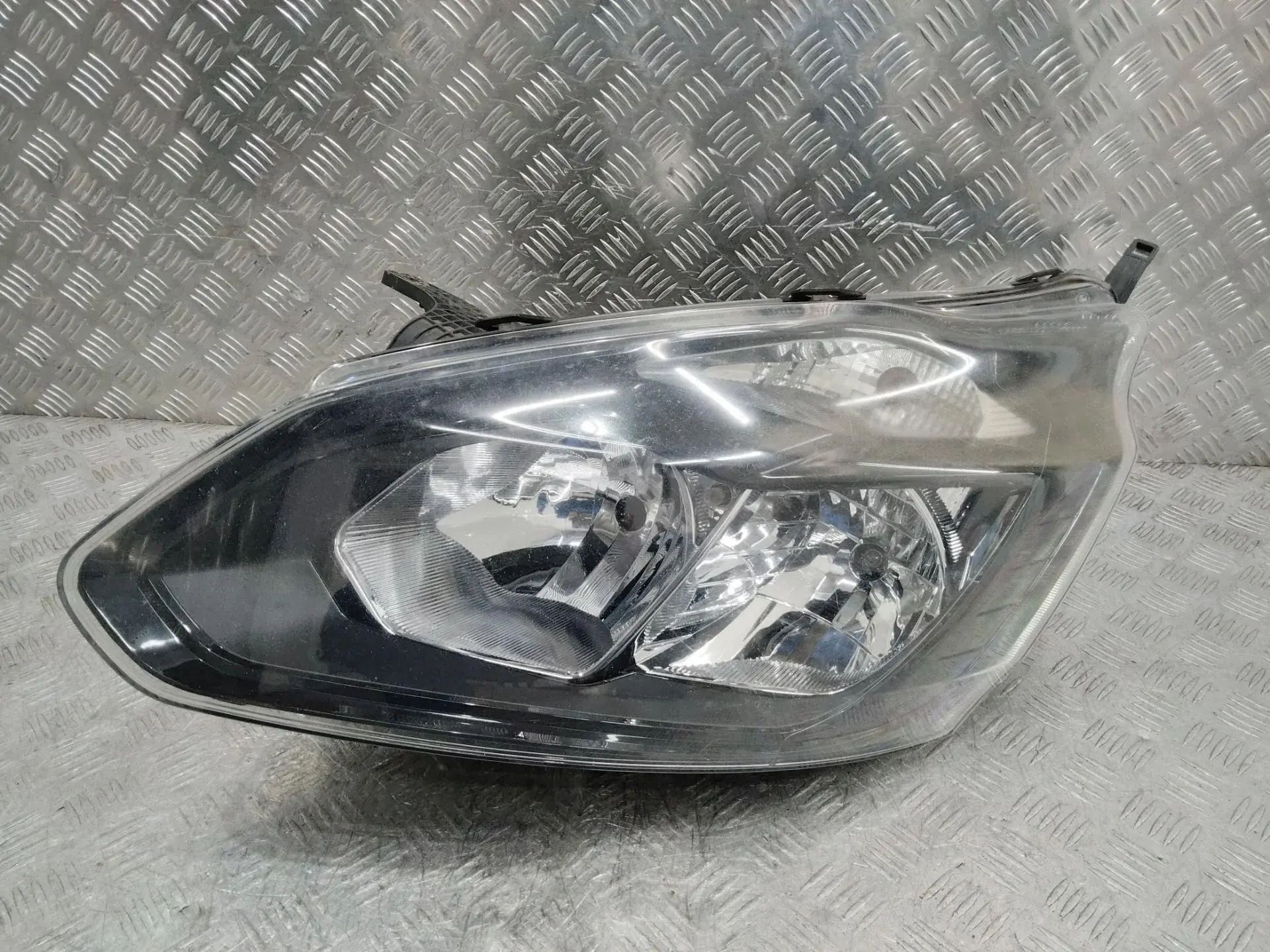 Фары BK2113W030AJ