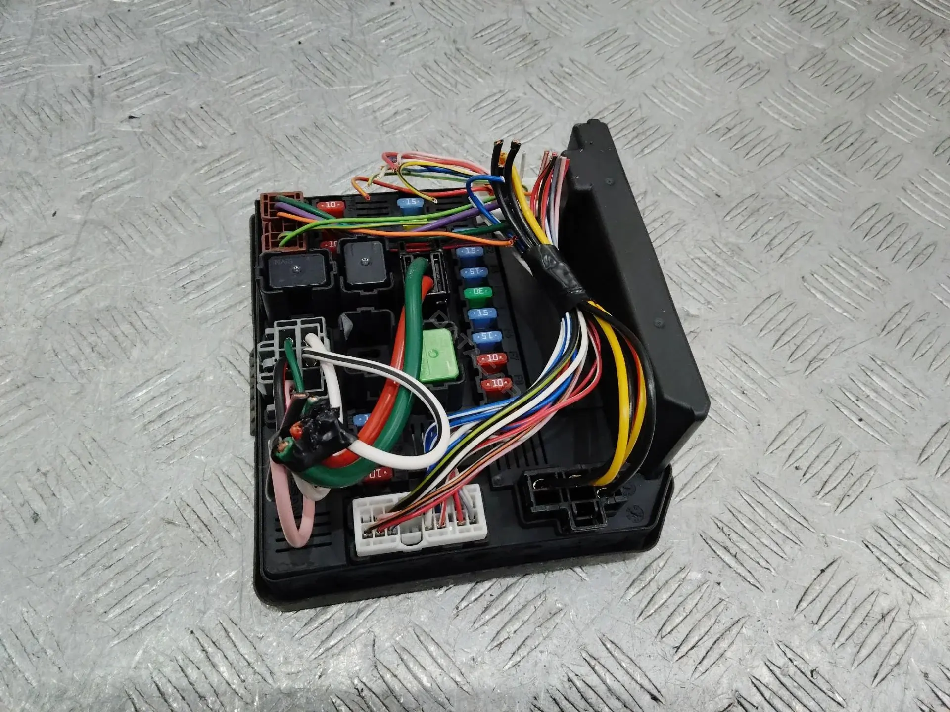 Блок предохранителей 284B7JD02E