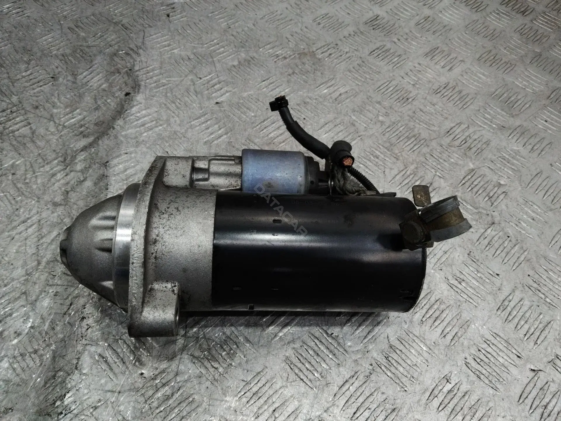Стартер 03G911023