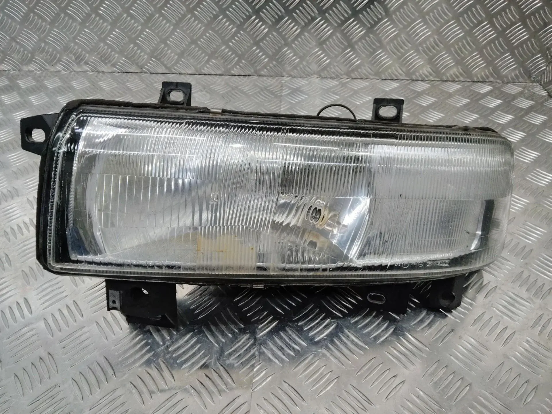 Фары 0318079313