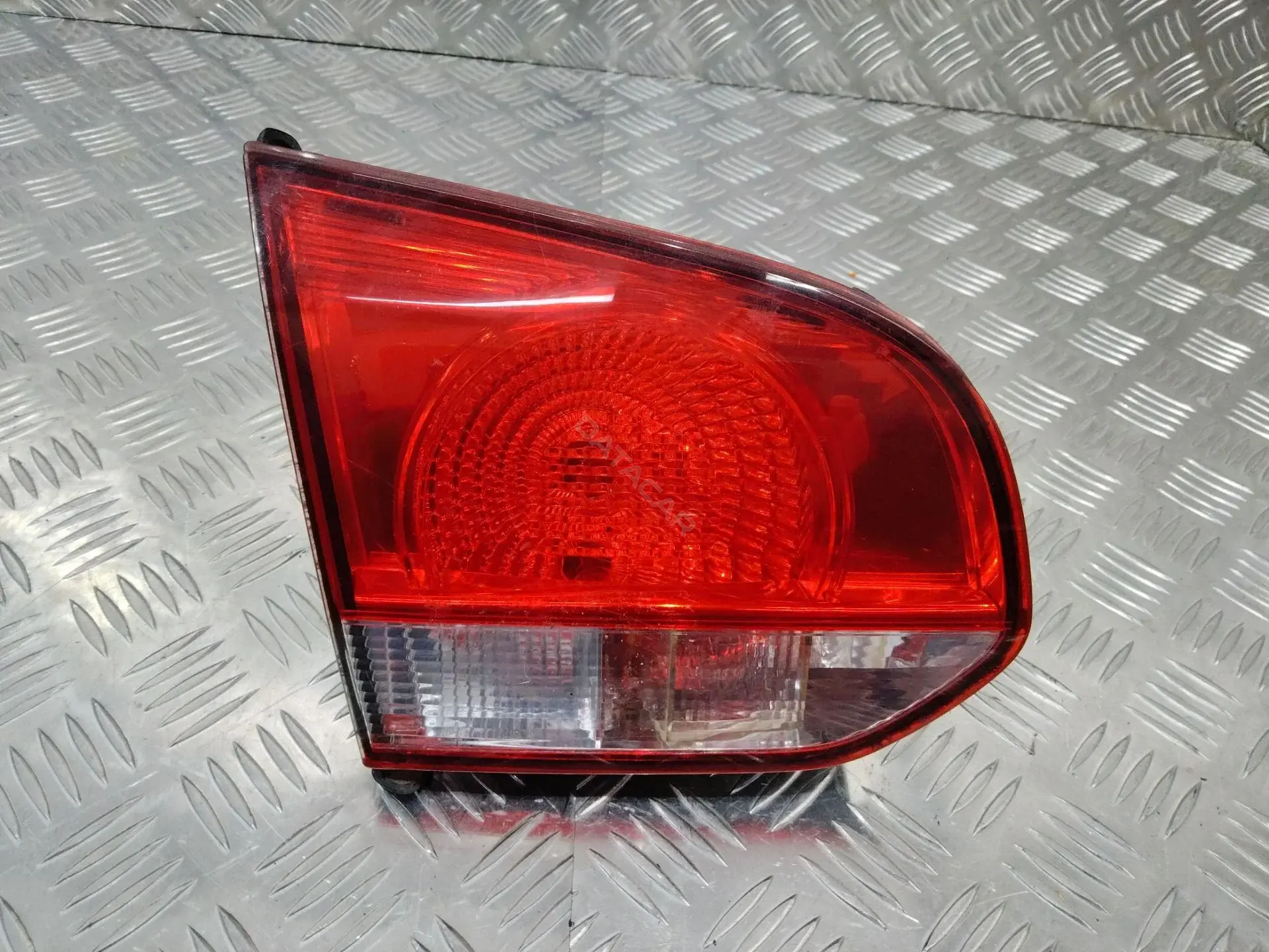 Задние фонари 5K0945093G