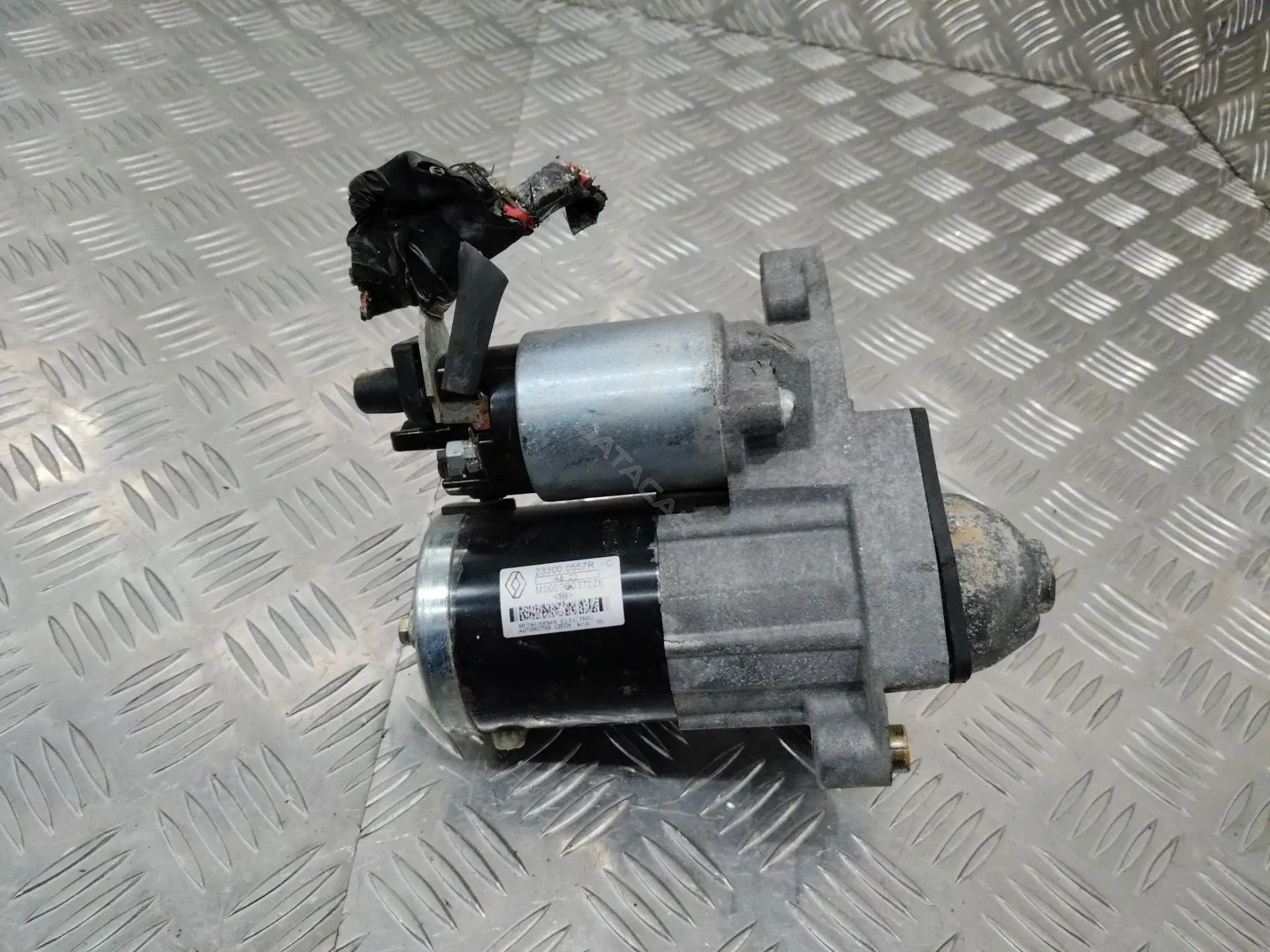Стартер 233000557R
