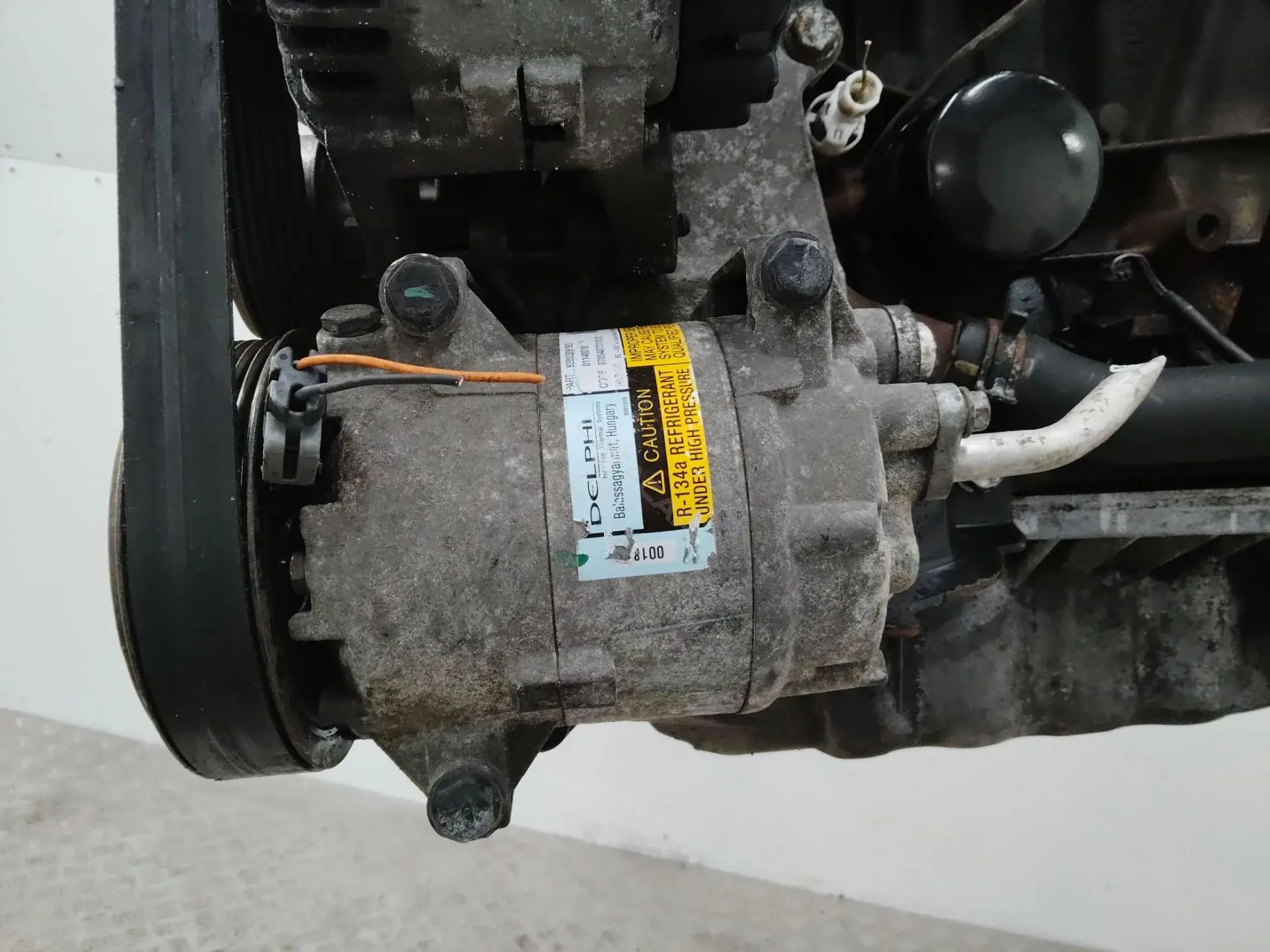 Компрессор кондиционера 8200309193