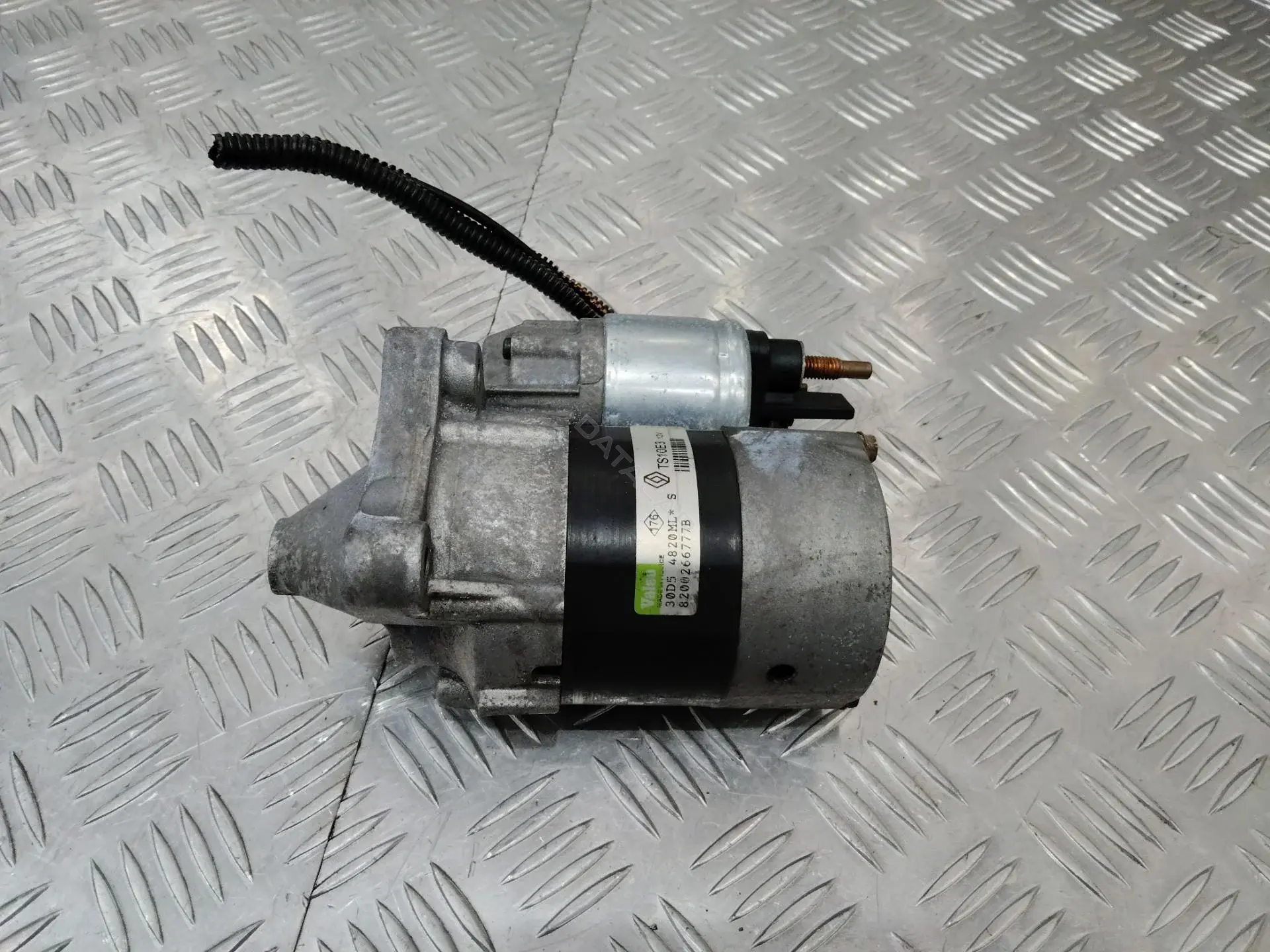 Стартер 8200266777