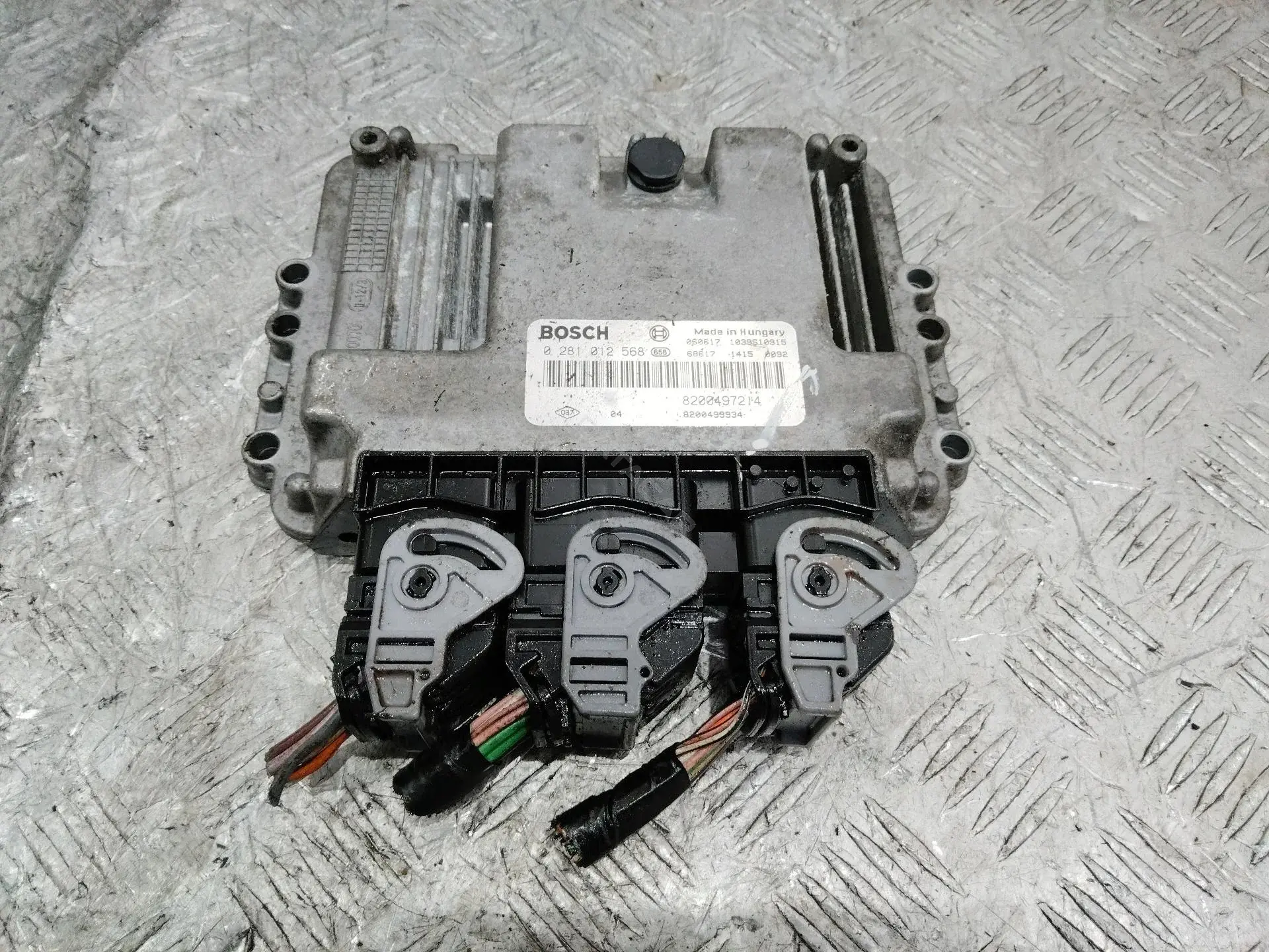 Блок управления двигателем 8200497214