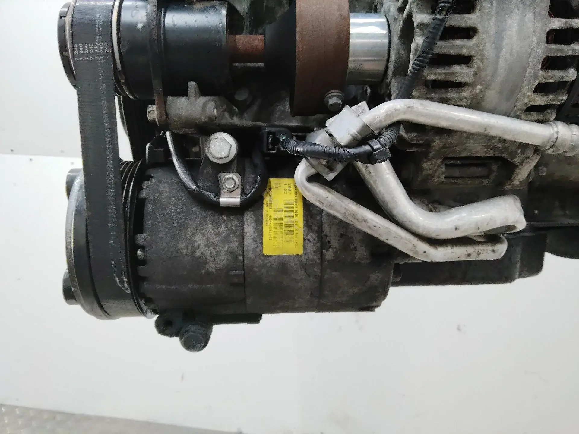 Компрессор кондиционера 4M5N19D629AE