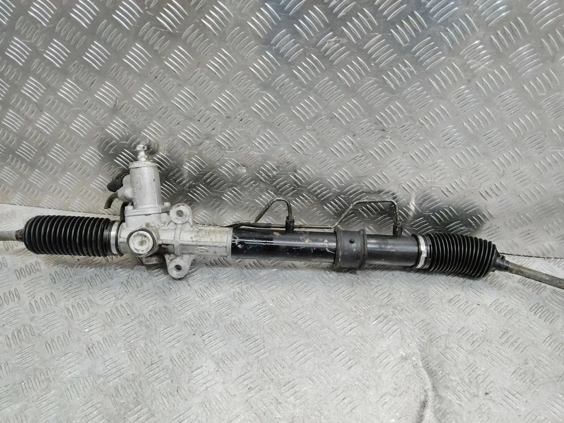 Рулевая рейка 577000Z700