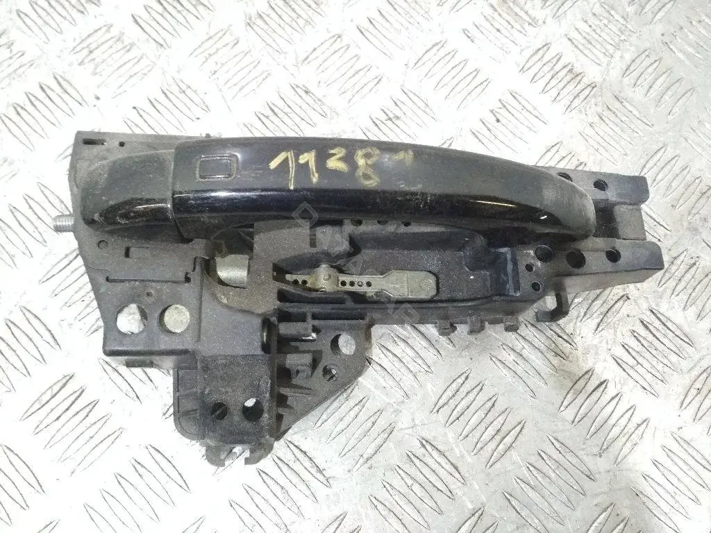 Ручка двери 8T02837886A