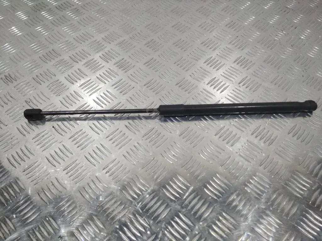 Амортизатор крышки багажника, капота, заднего стекла 6V6827550A01S