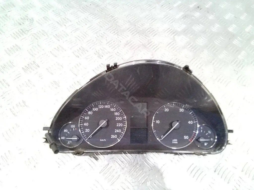 Панель приборов A2035404947