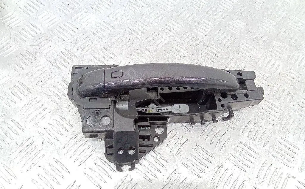 Ручка двери 8T0837167A