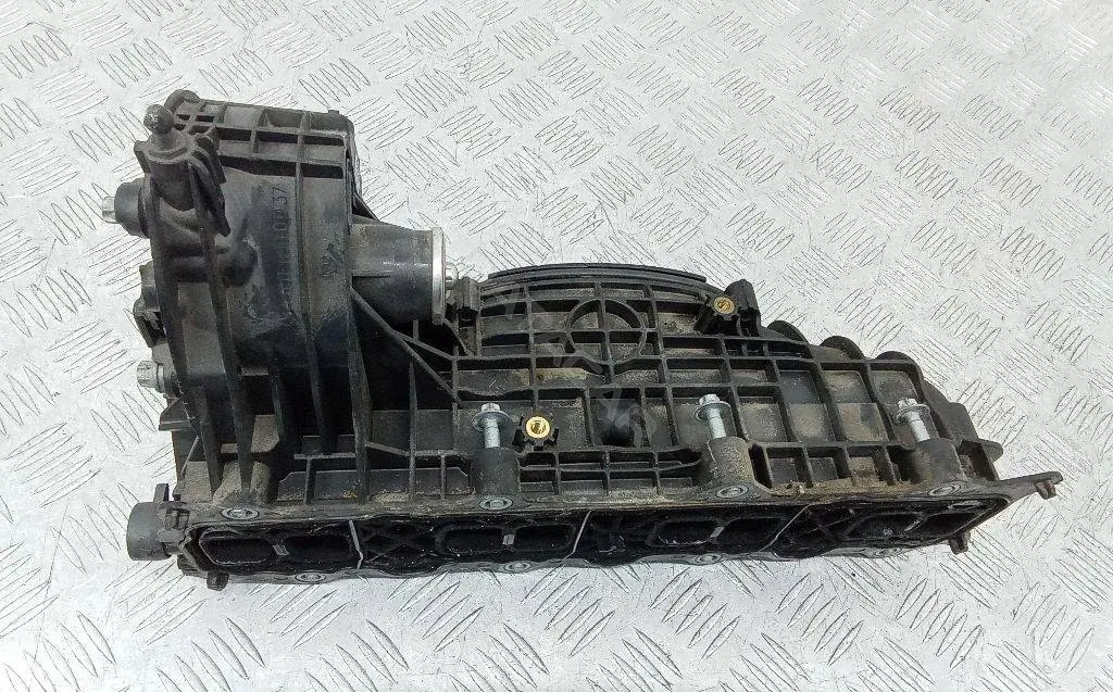 Коллектор впускной A6510900037