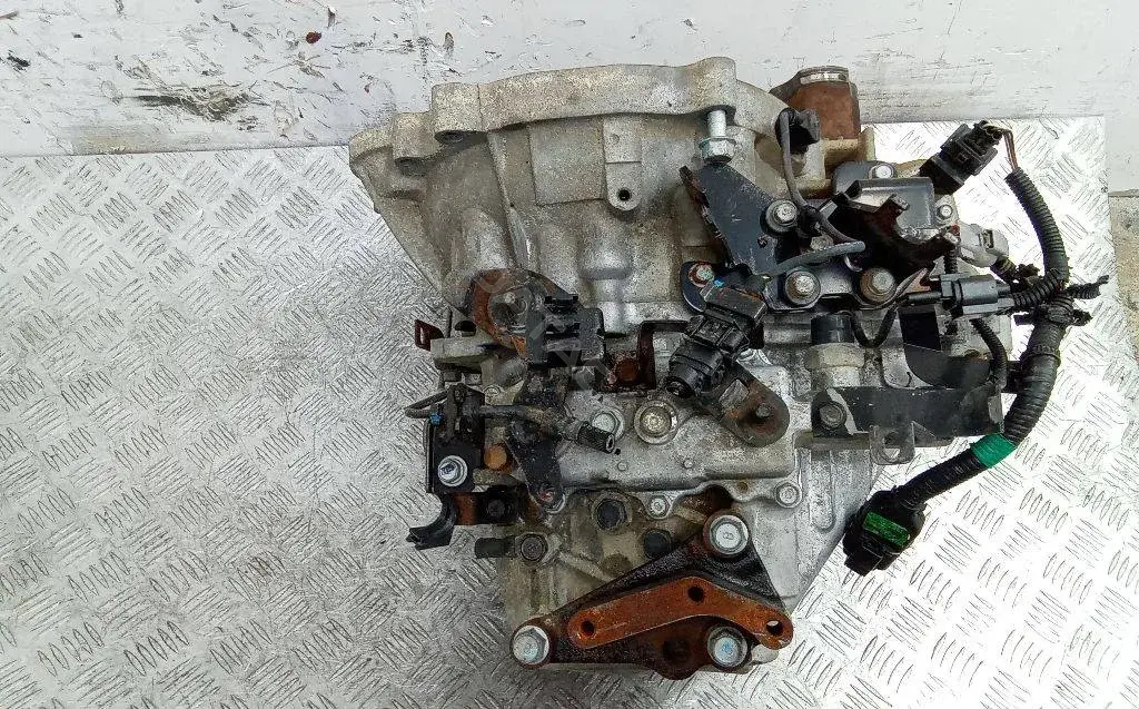 Механическая коробка передач (МКПП) M56CF1, R82073
