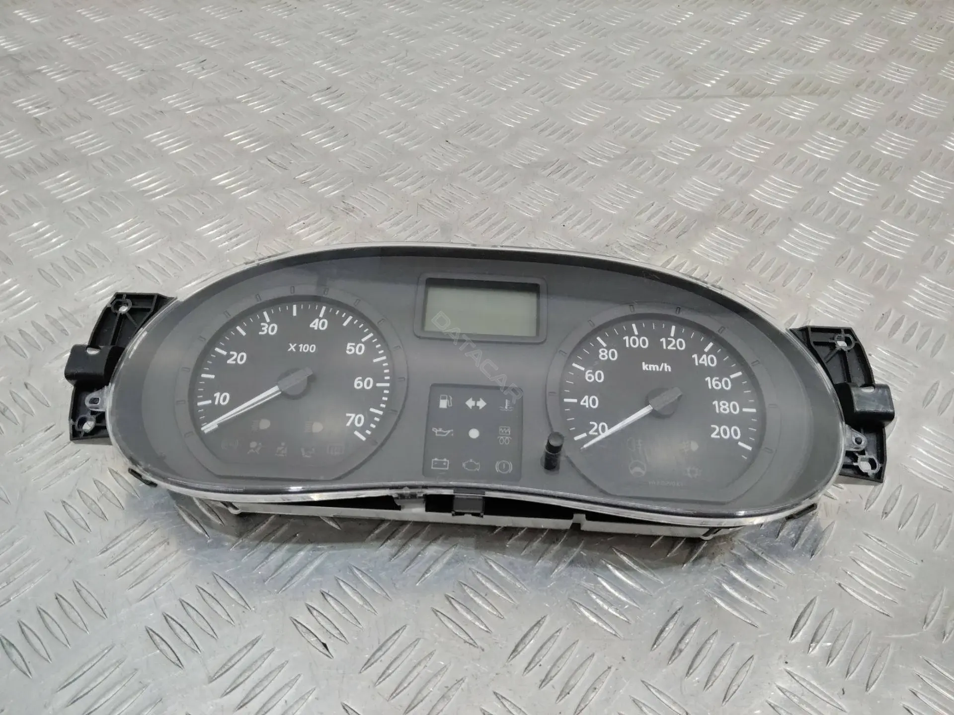Панель приборов 8200377202