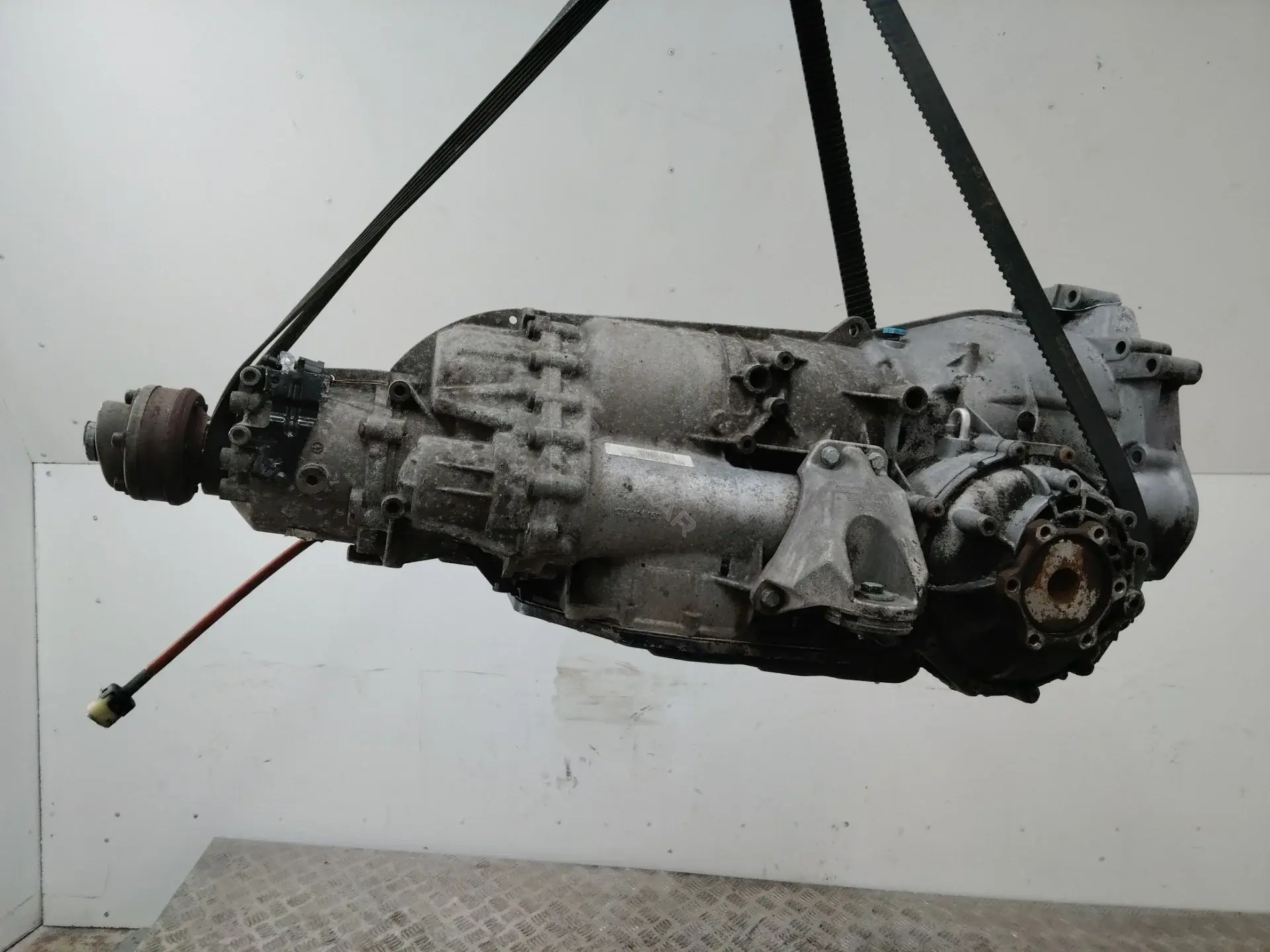 Автоматическая коробка передач (АКПП) 6HP19, HYP