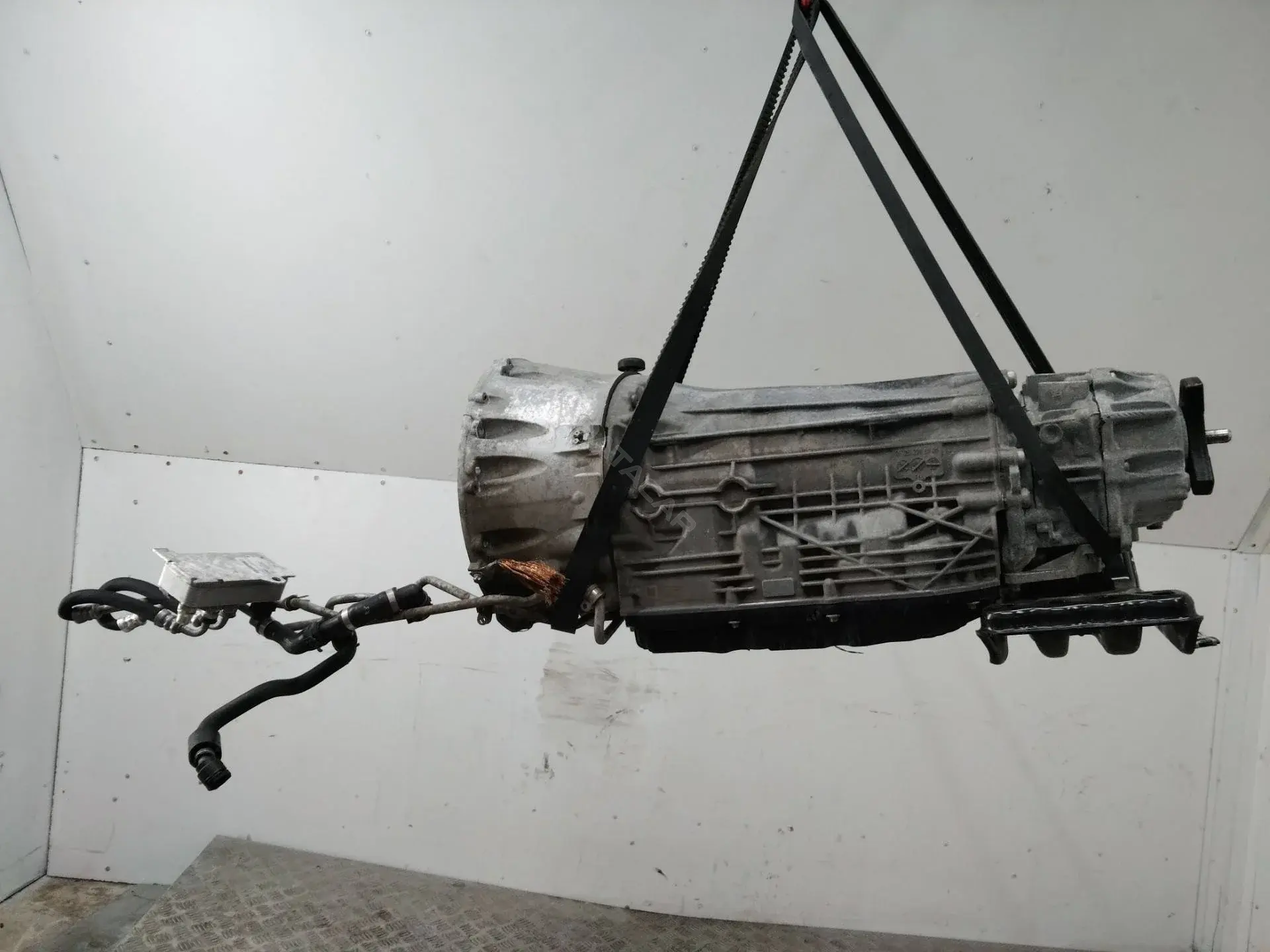 Автоматическая коробка передач (АКПП) 2132703301, 725045