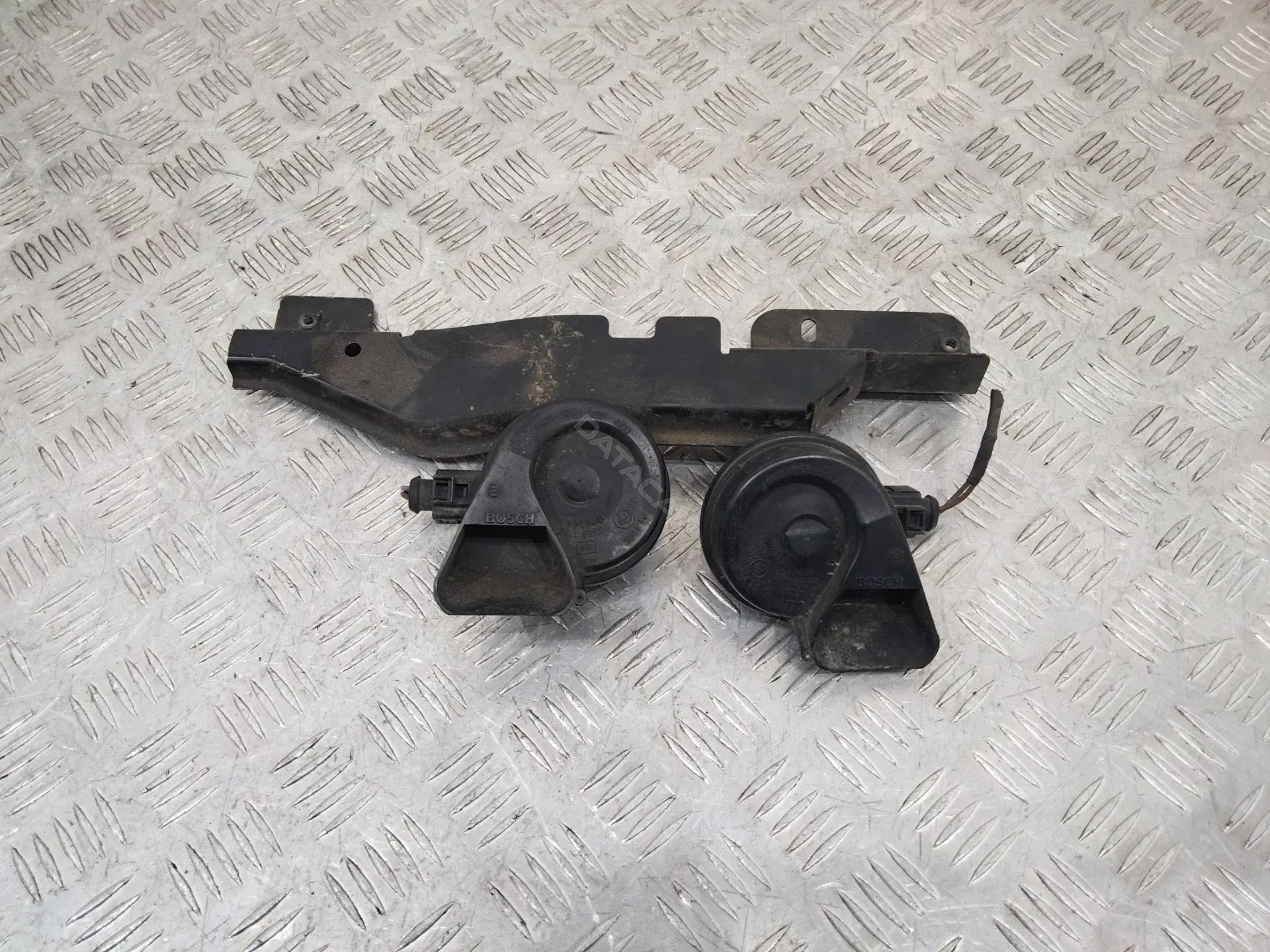 Звуковой сигнал 4L0951221
