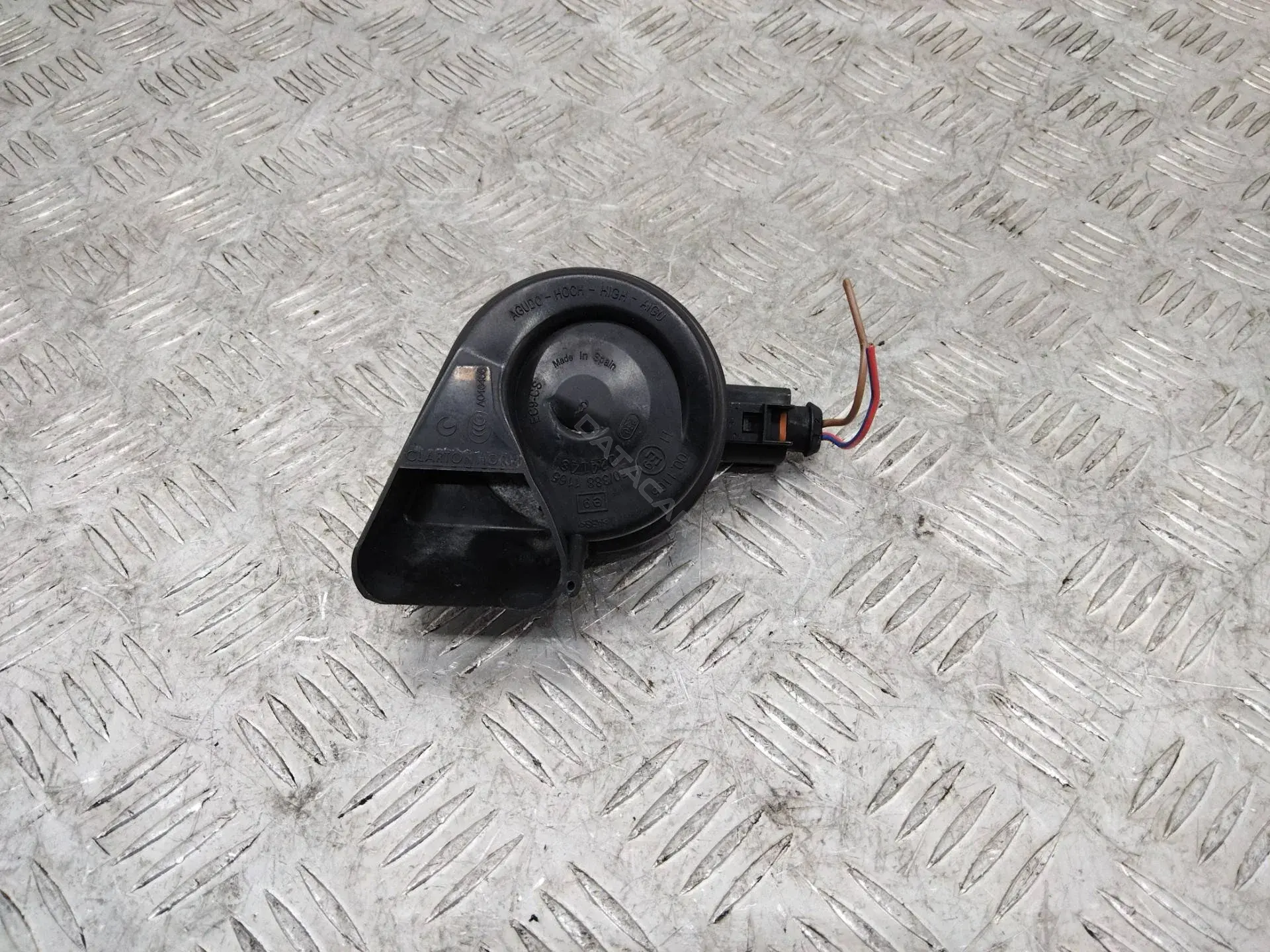 Звуковой сигнал 8T0951223