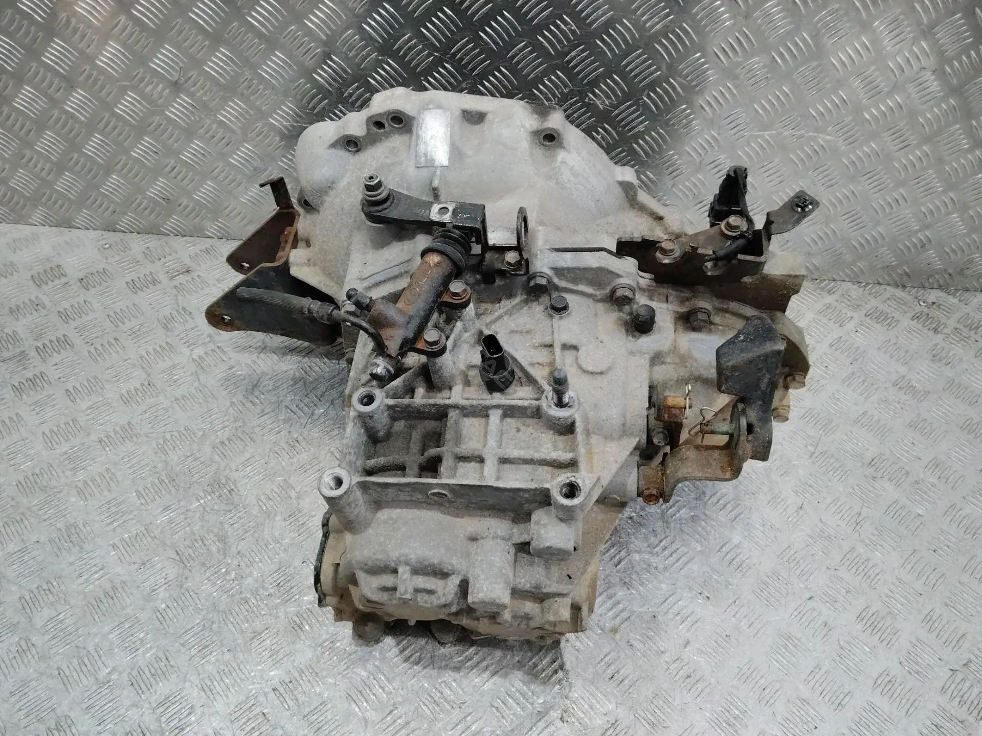 Механическая коробка передач (МКПП) L6L