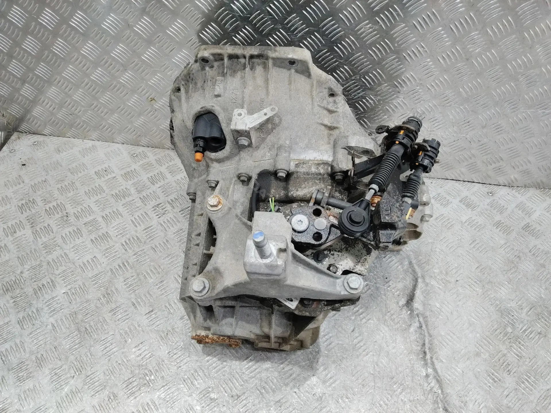 Механическая коробка передач (МКПП) 7T1R7002CC