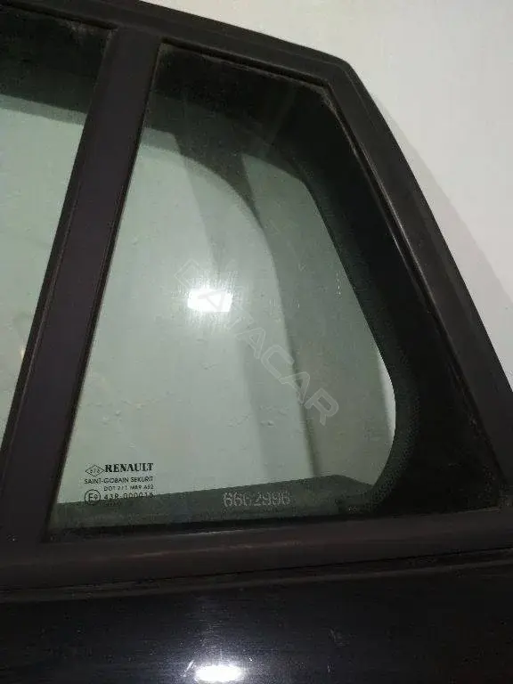 Стекло двери 43R-000015