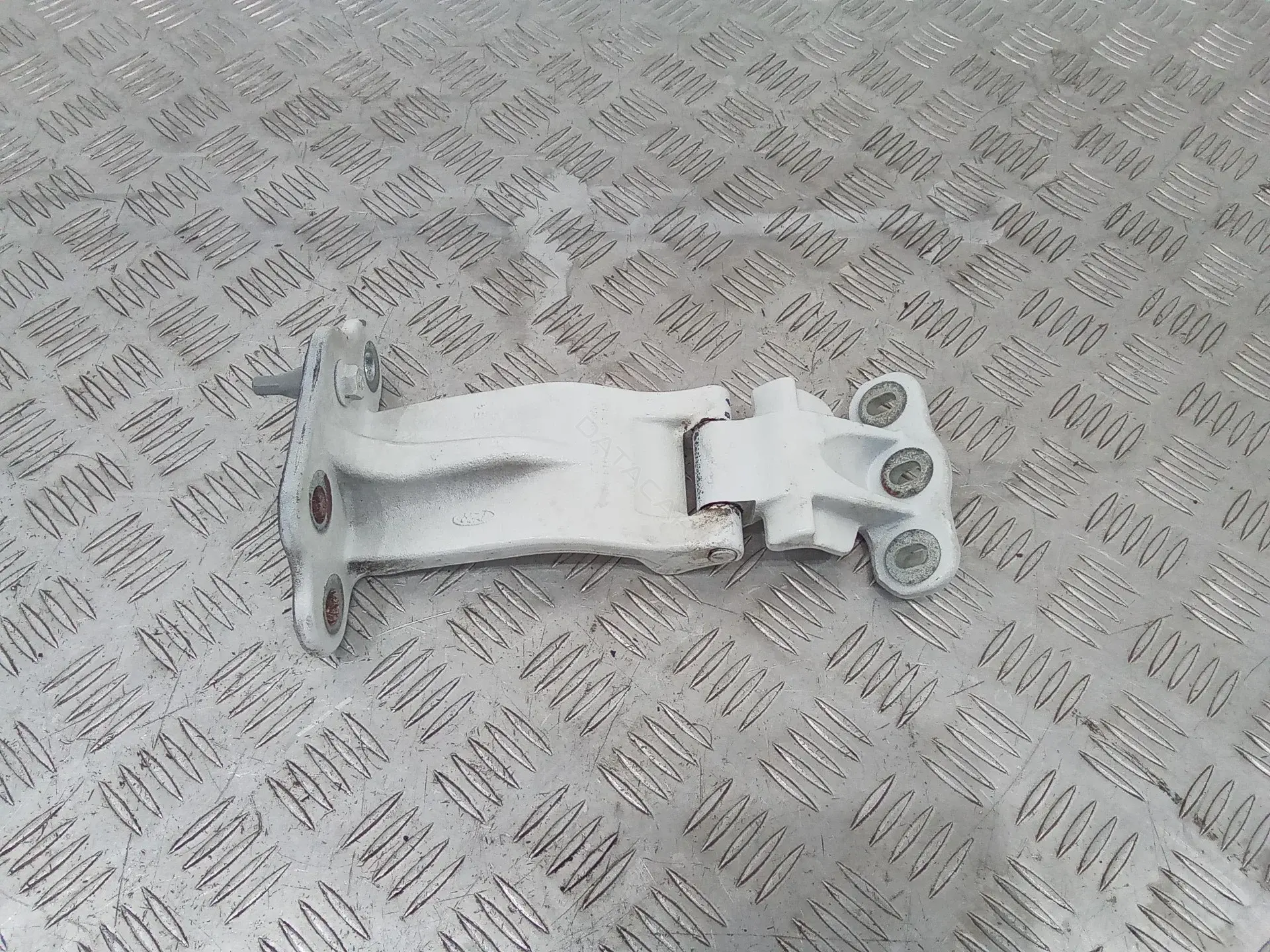 Петля двери BK21V429A14AC