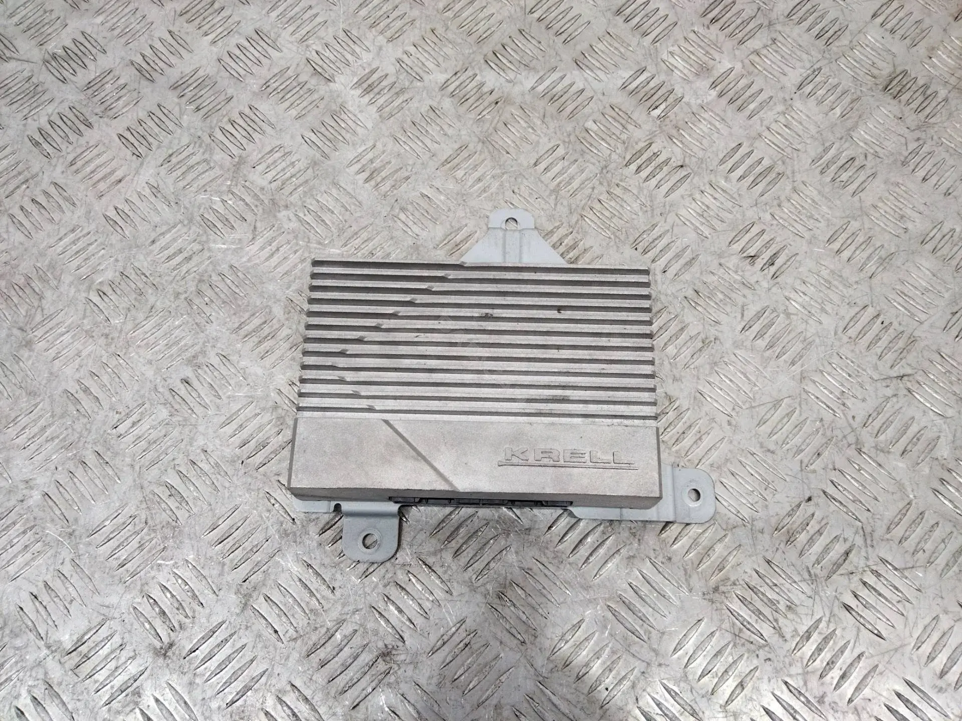 Усилитель музыкальный 96370D7100