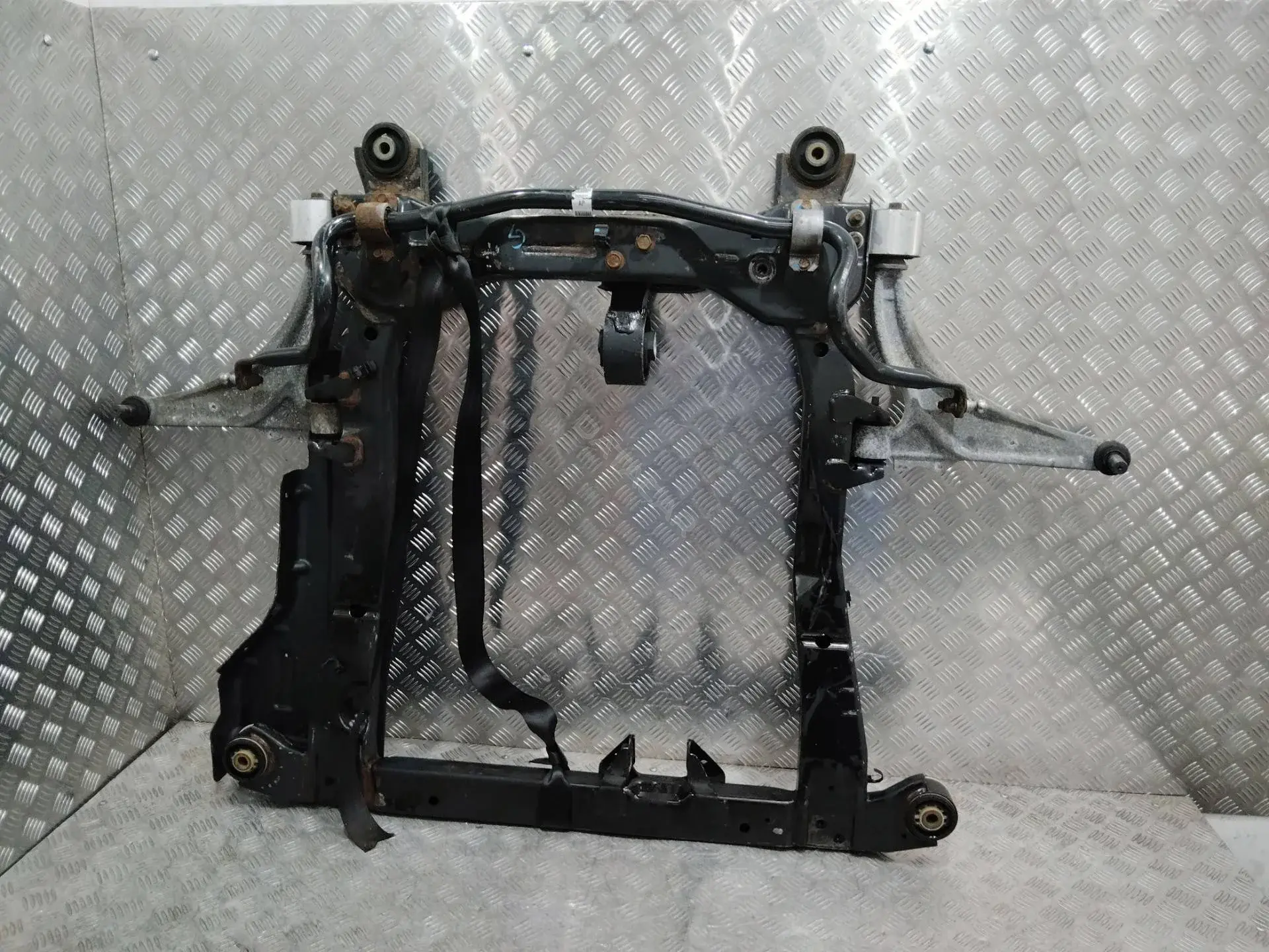Подрамник 8124900
