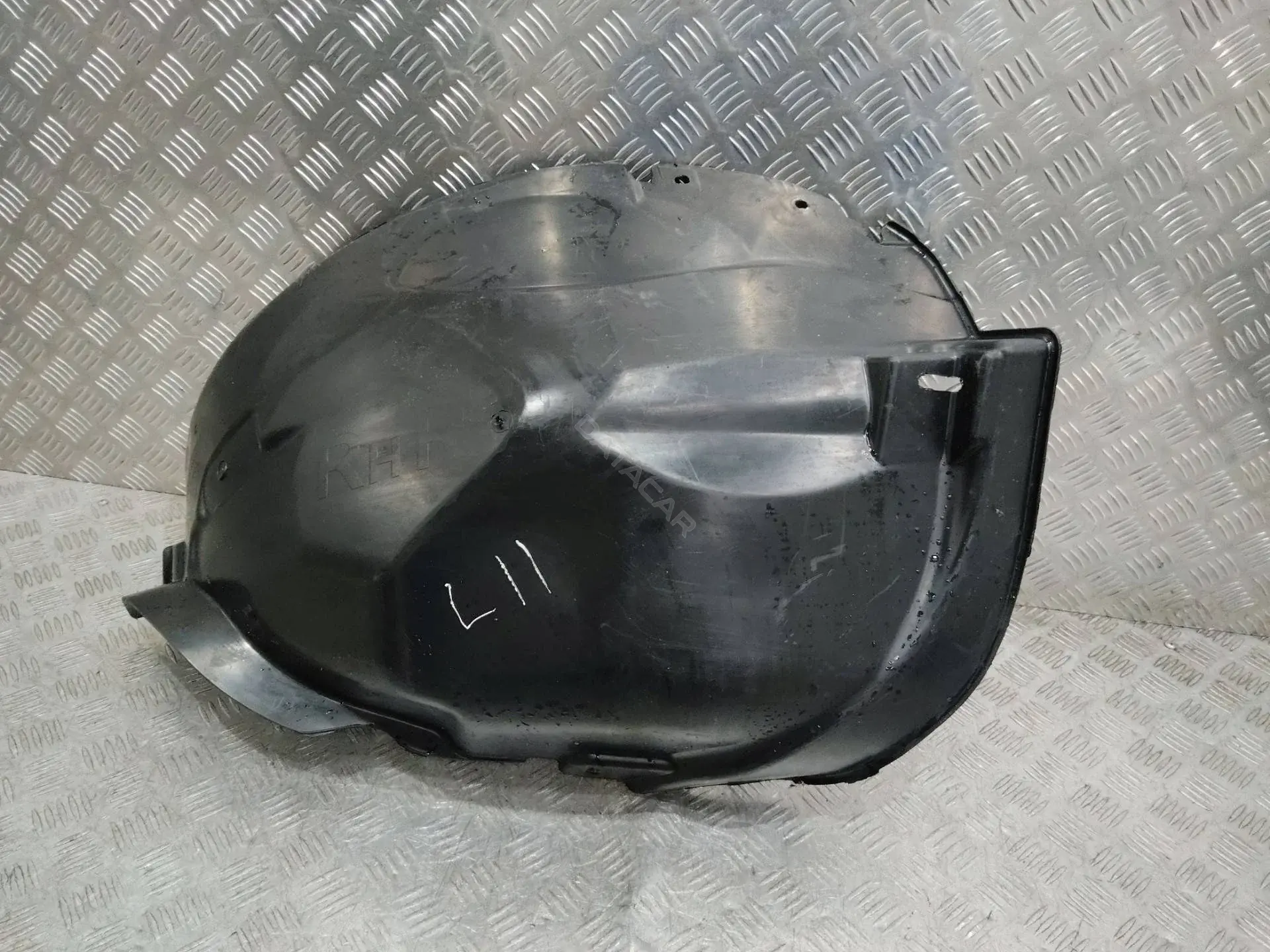 Подкрылок BJ3216A578AC