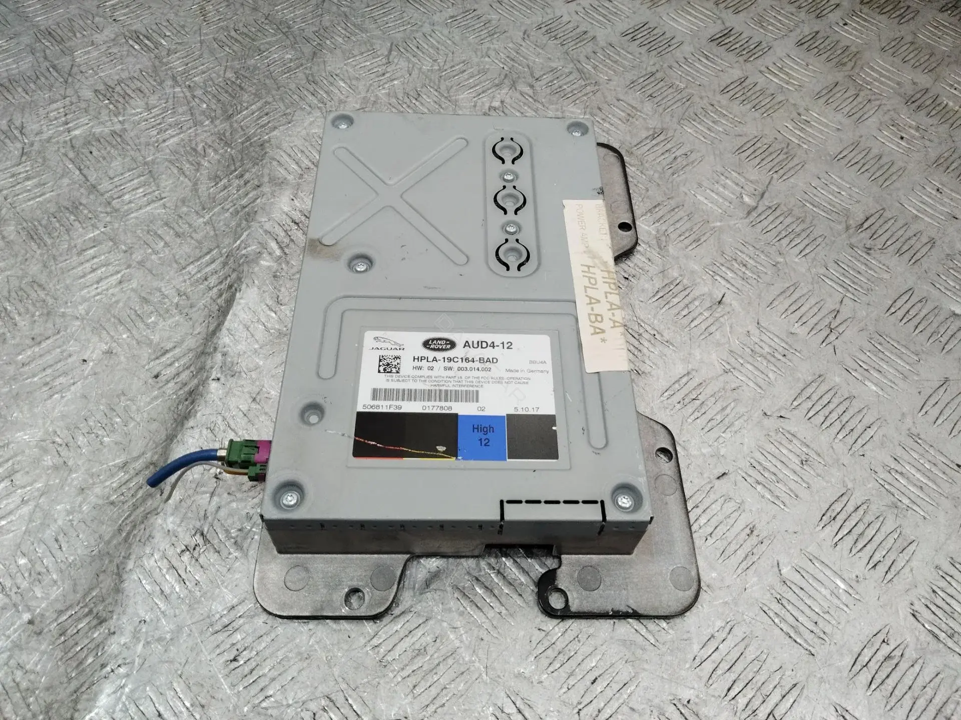 Усилитель музыкальный HPLA19C164, HPLA19C164BAD