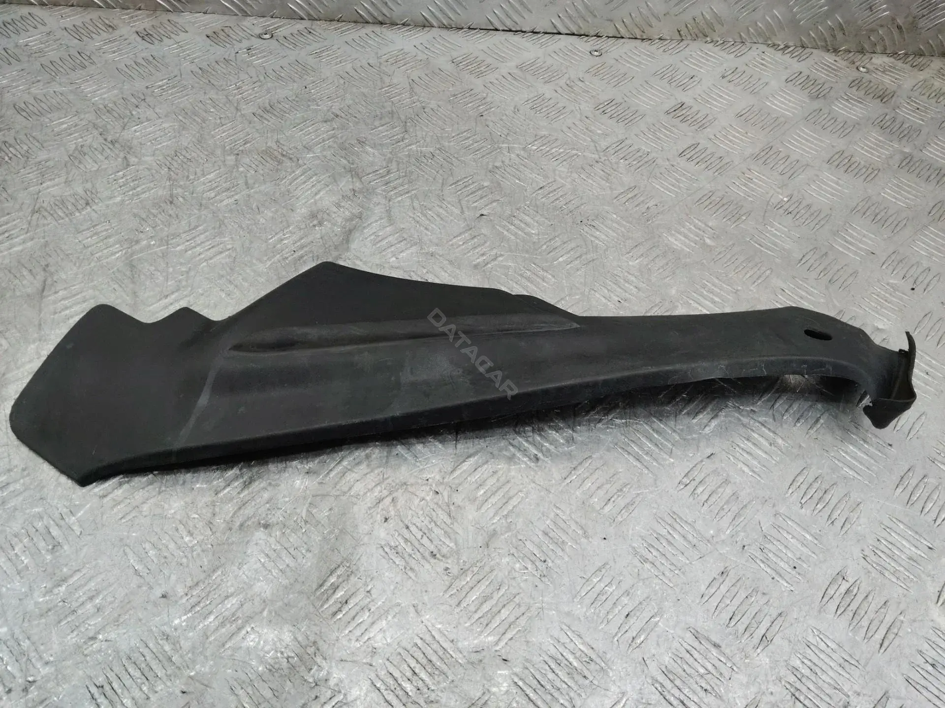 Кронштейн фары 4G8805285C