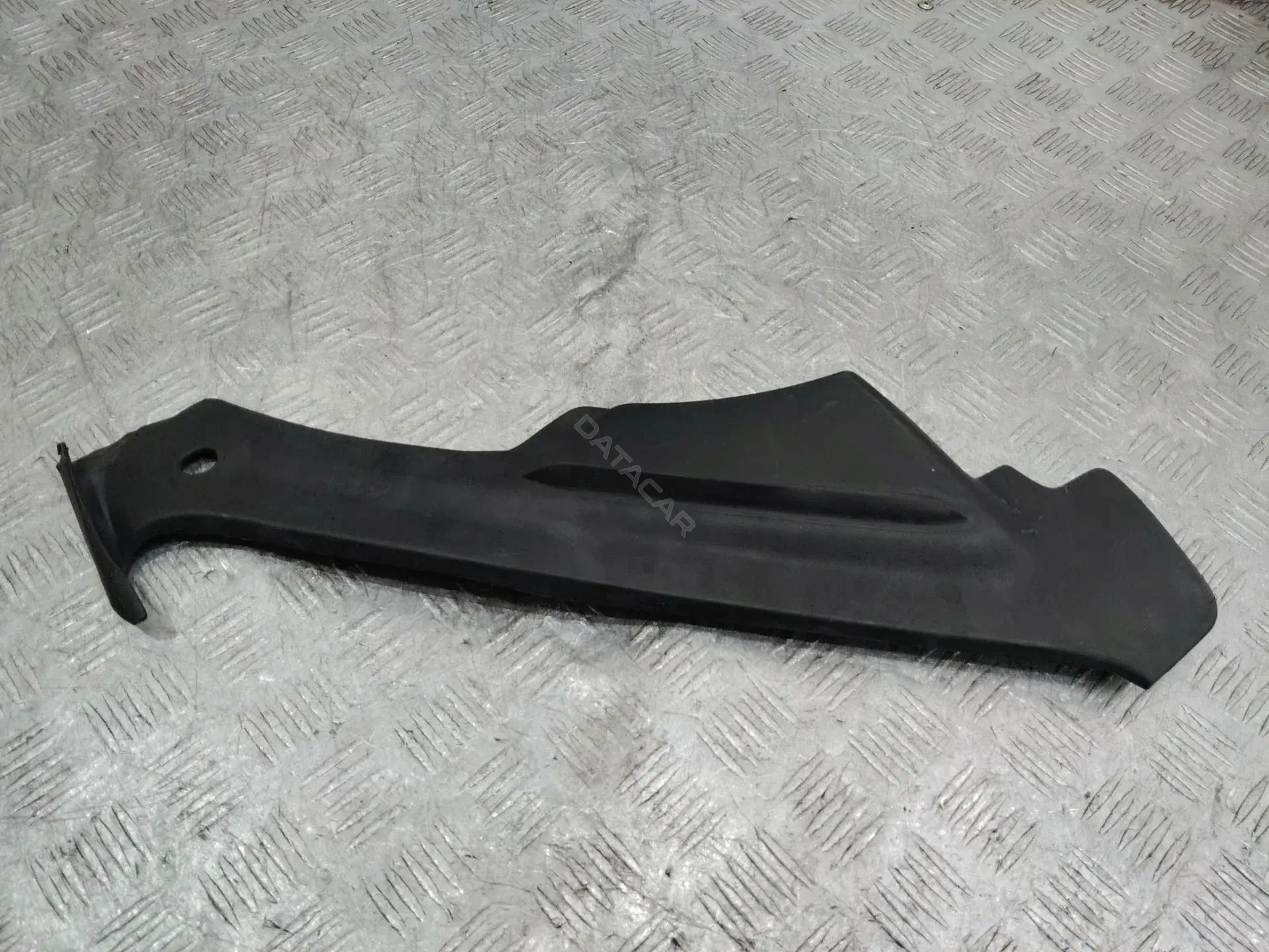 Кронштейн фары 4G8805286C