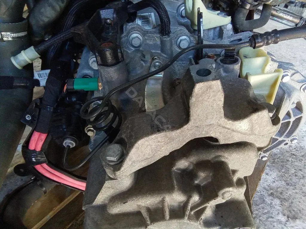Балка подвески 112530005R