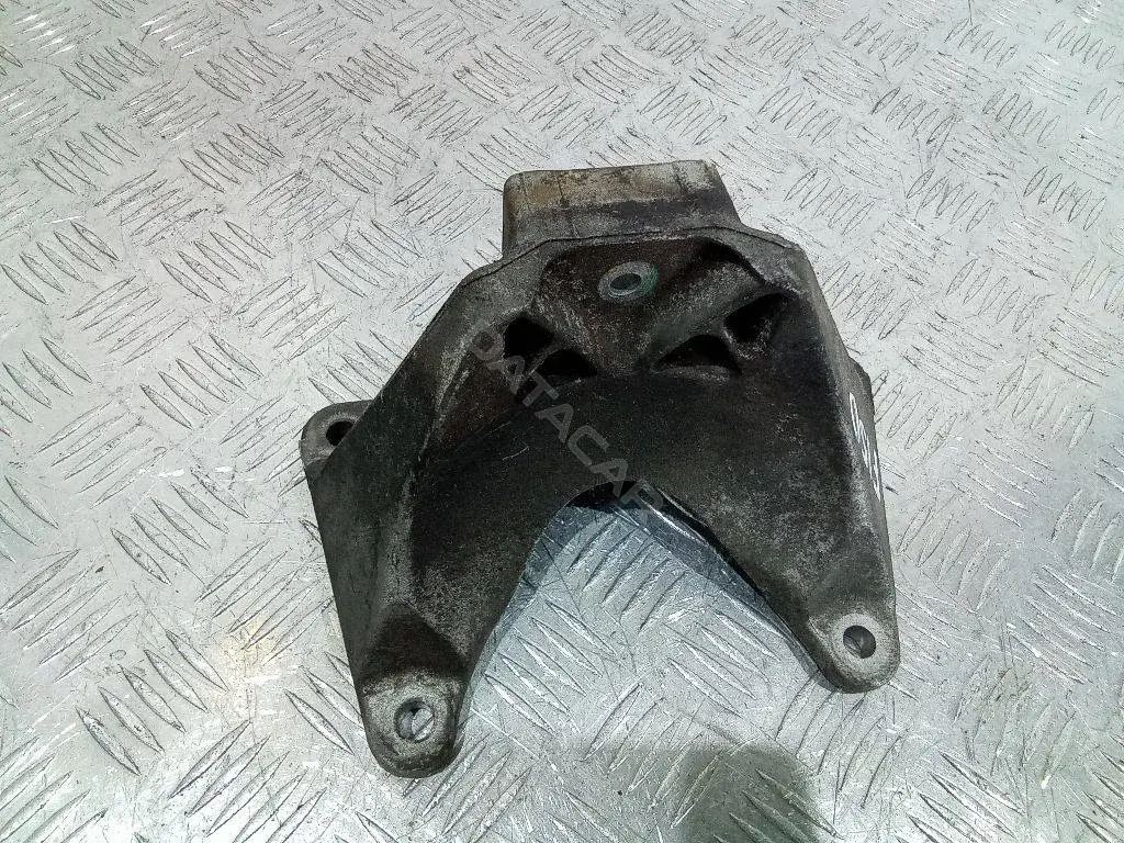 Балка подвески 676110703