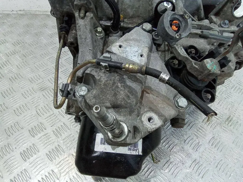 Балка подвески 8200407084