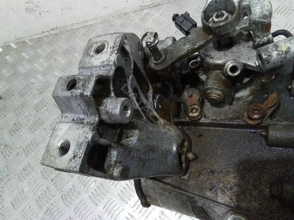 Балка подвески 1K0199117A
