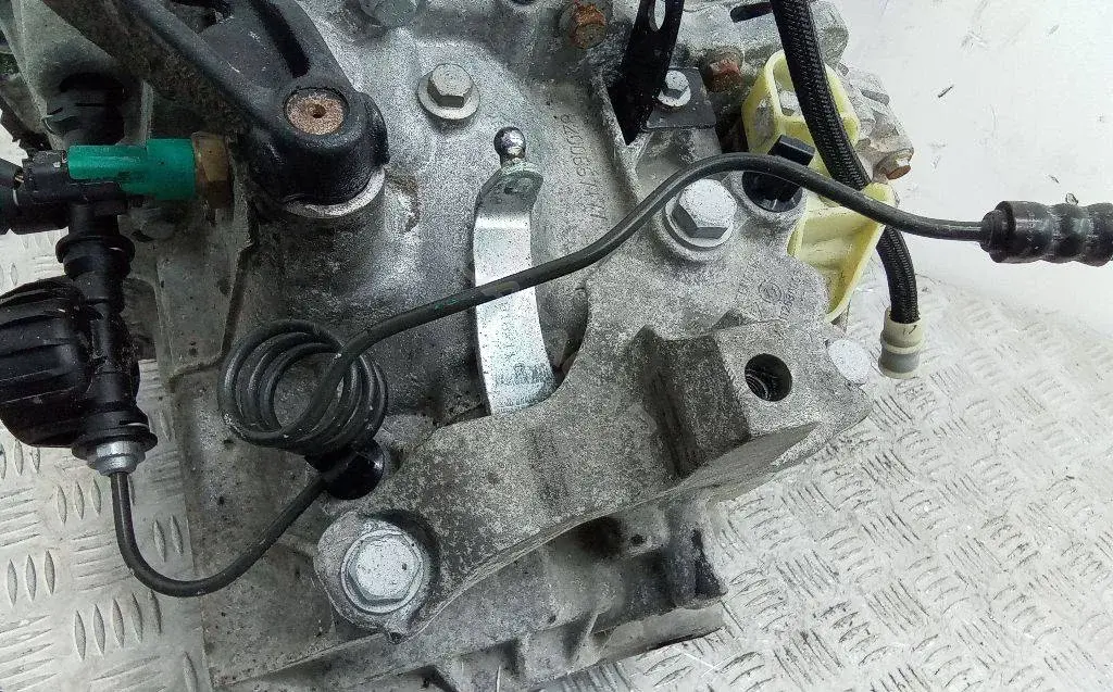 Балка подвески 112530005R