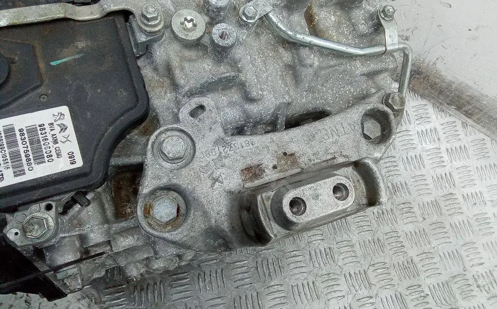 Балка подвески 9813721980