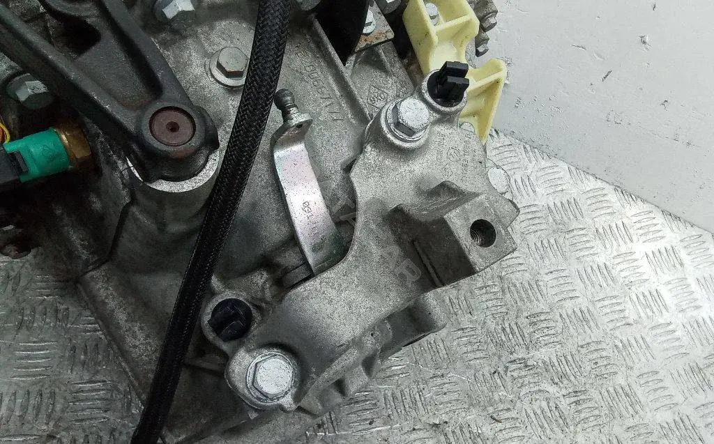Балка подвески 112531998R