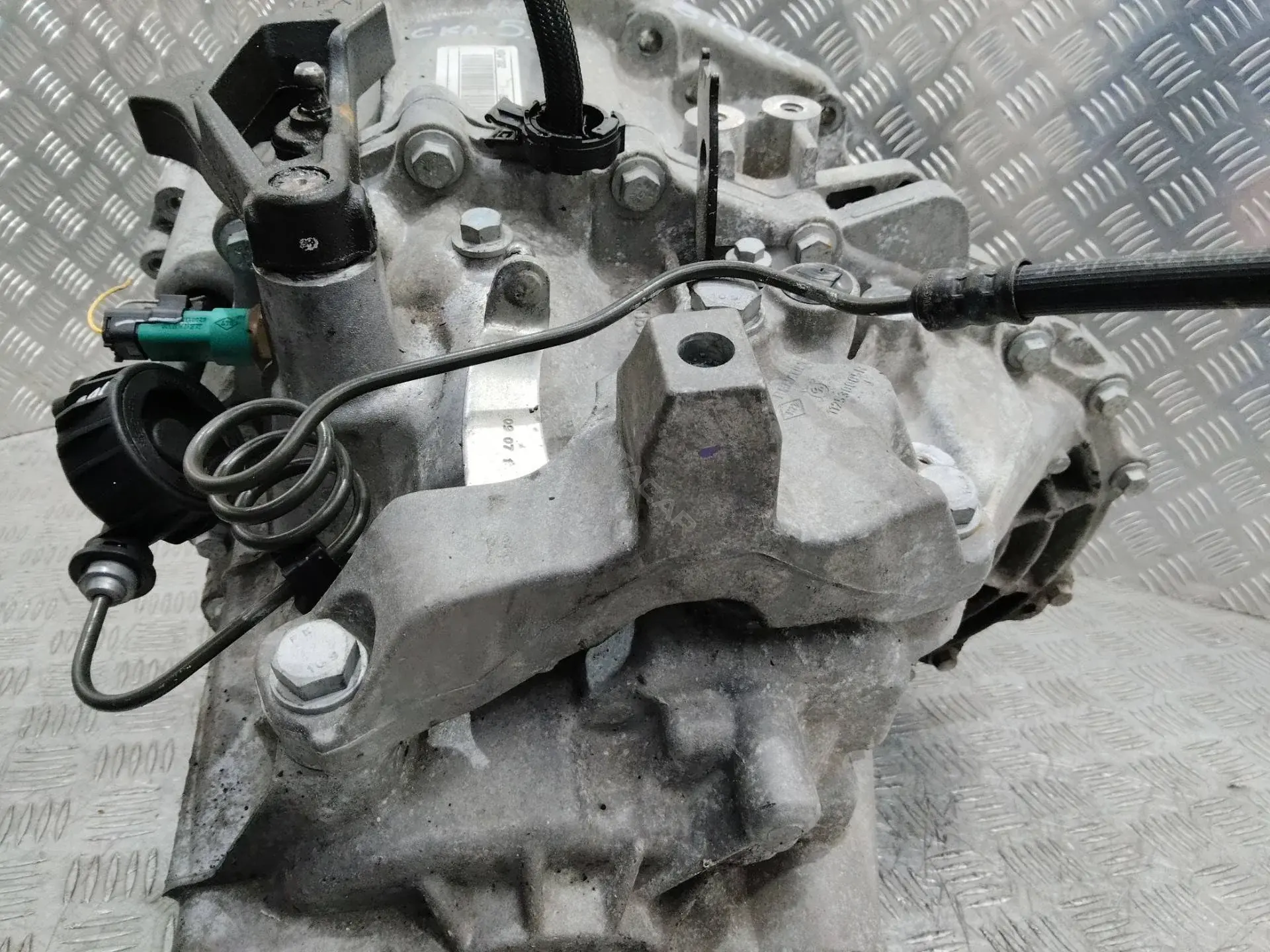 Балка подвески 112530005R
