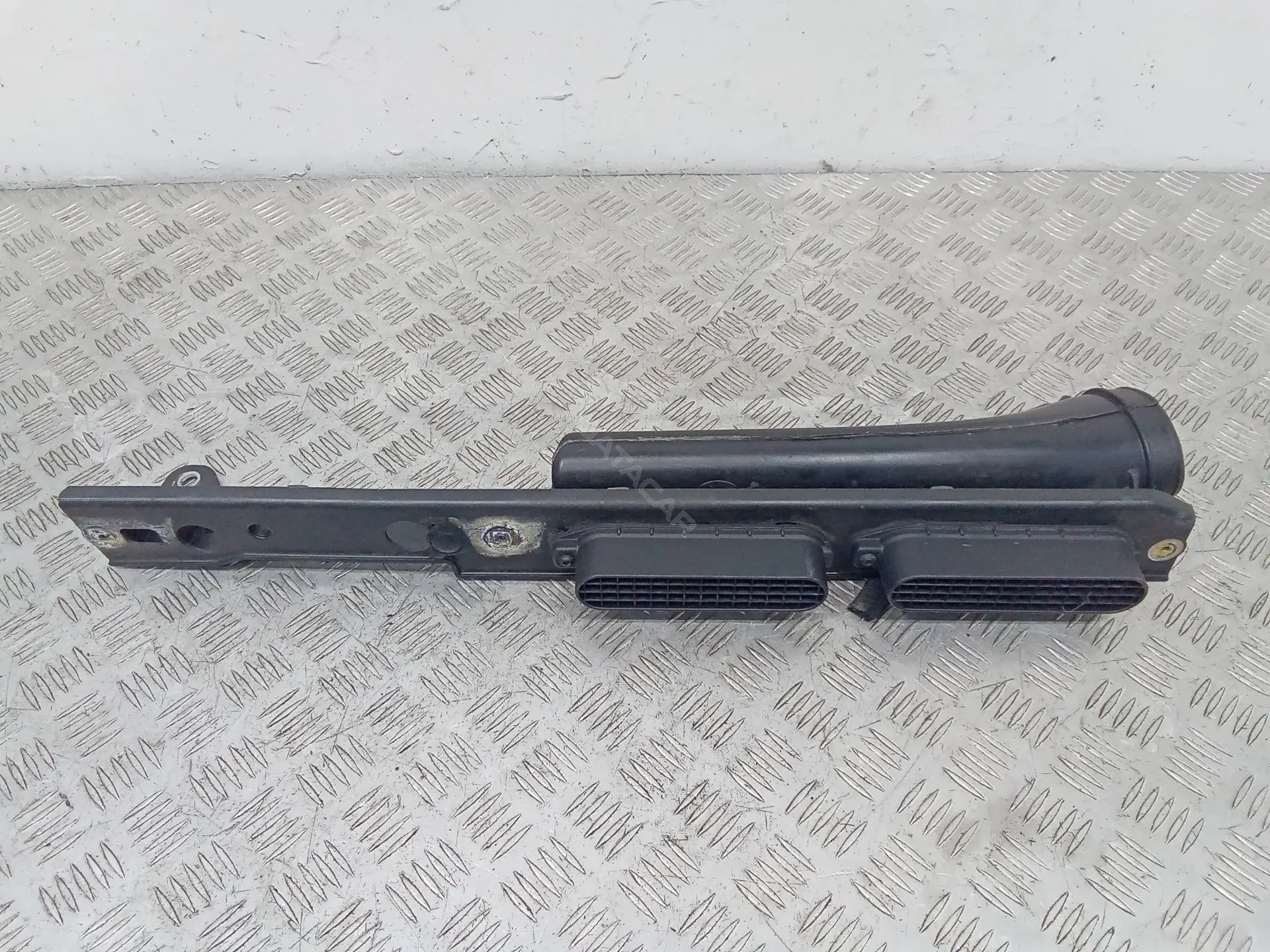 Кронштейн крыла CPLA16151AE
