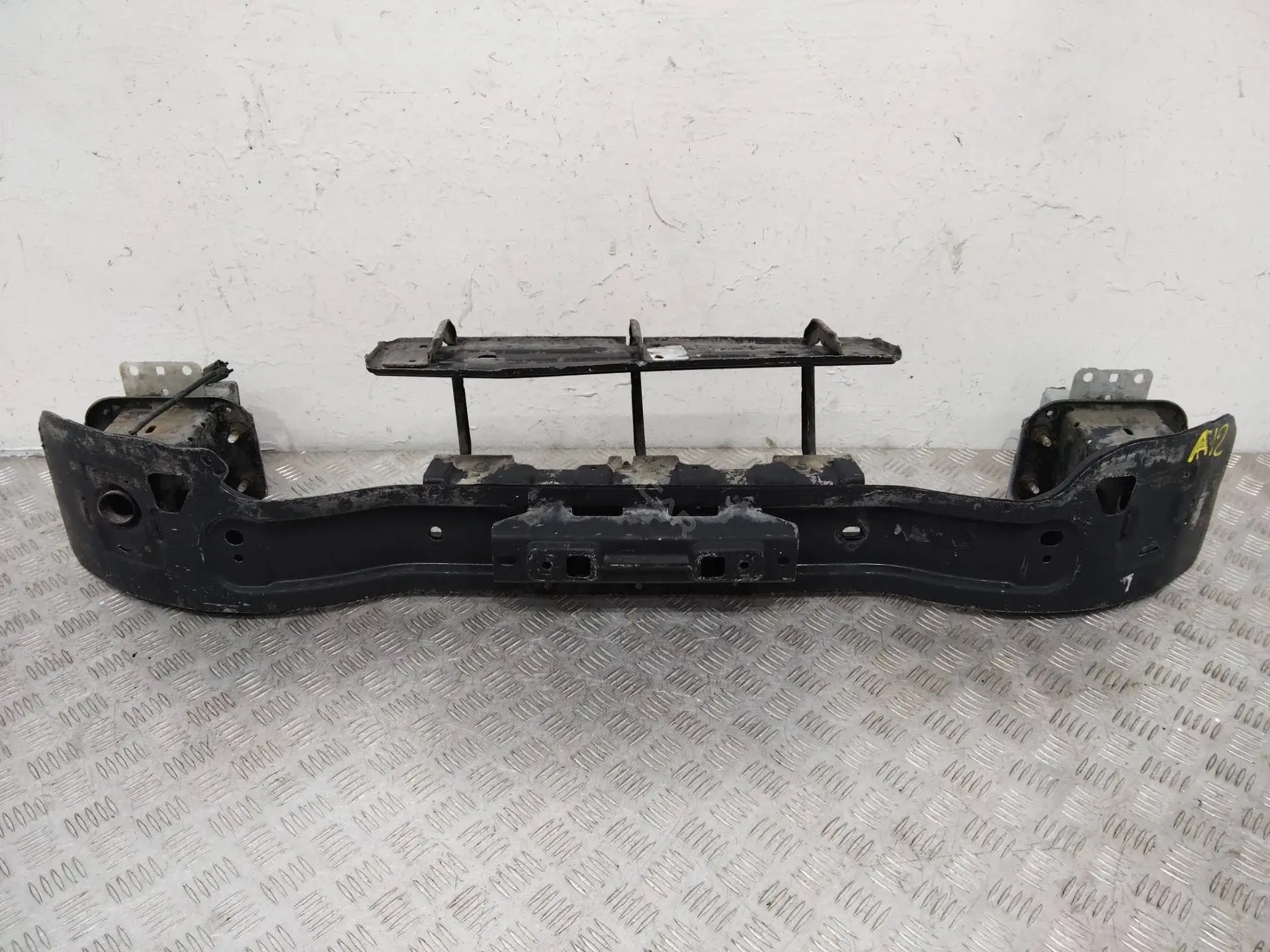 Усилитель бампера 17K876A0214, BK3117859