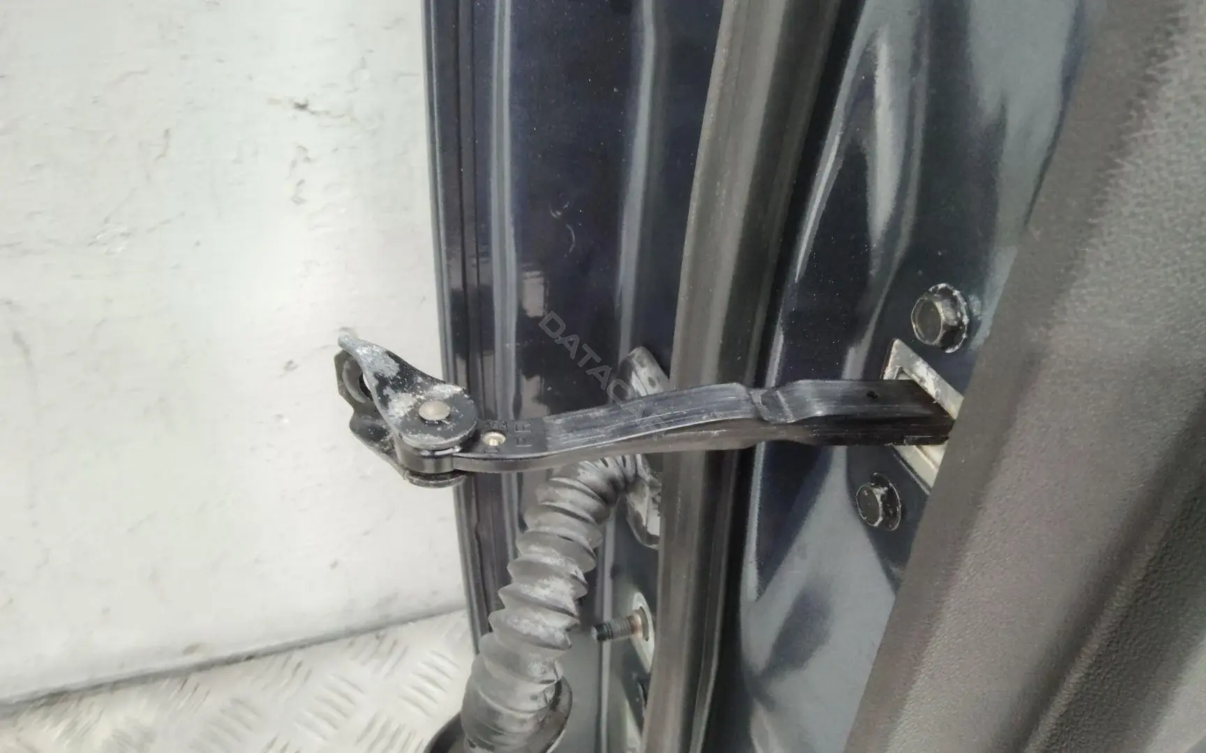 Ограничитель двери 8505248