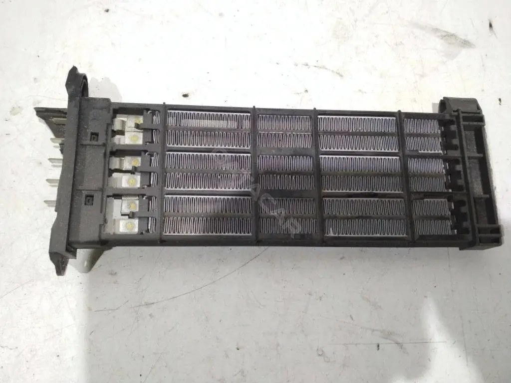 Электрический отопитель салона T1001732A