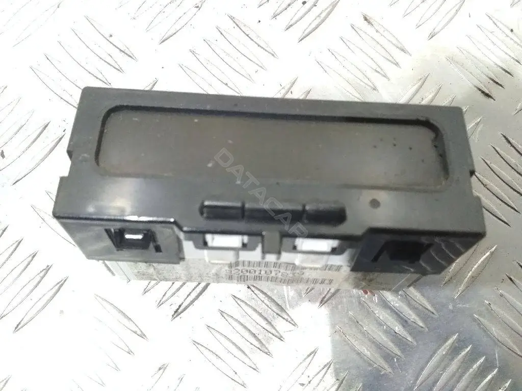Часы 8200107839