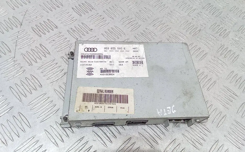Блок управления радио 8E0035593