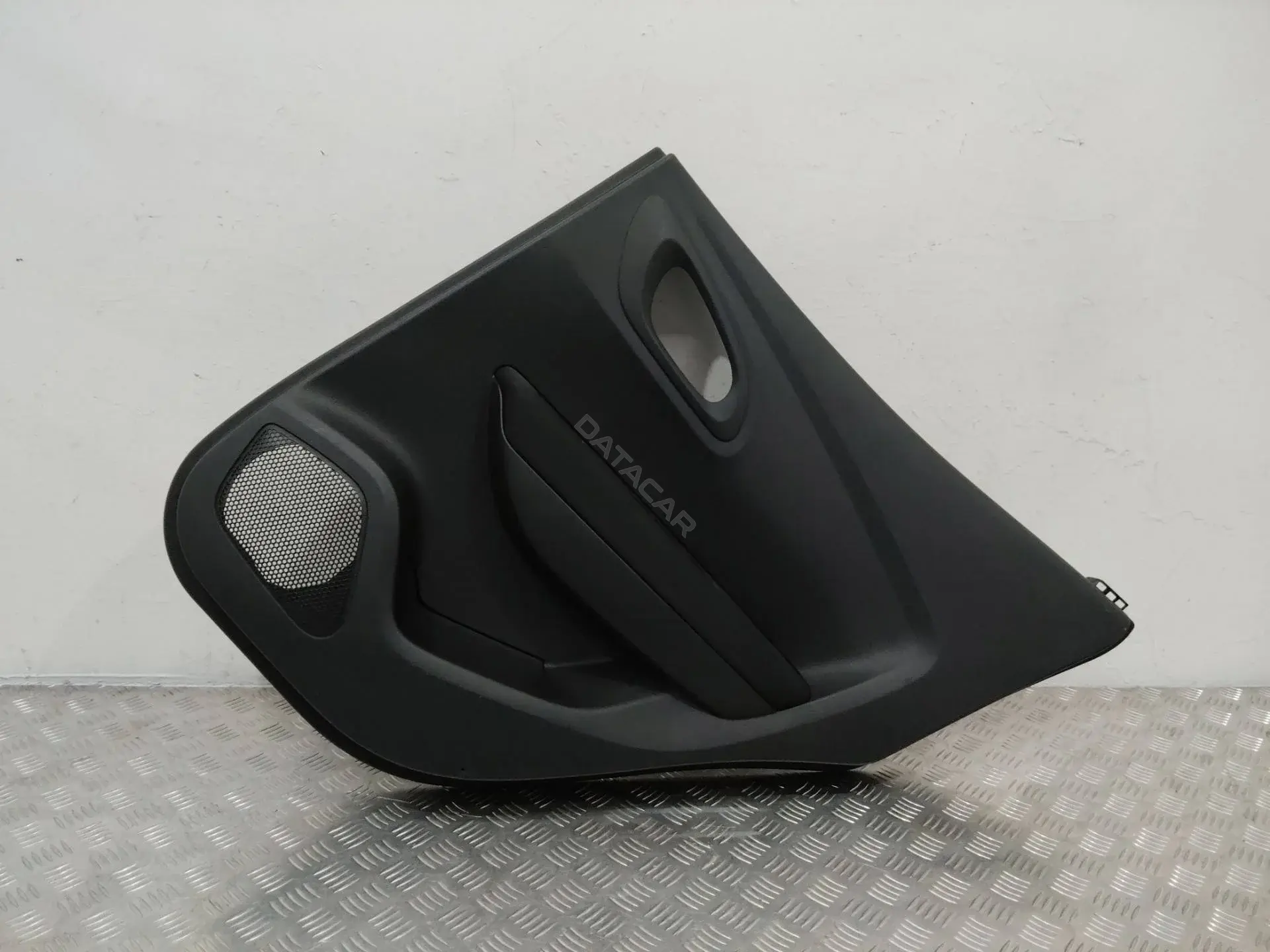 Обшивка двери 829A07212R